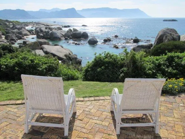 Garden in Bosky Dell on Boulders Beach