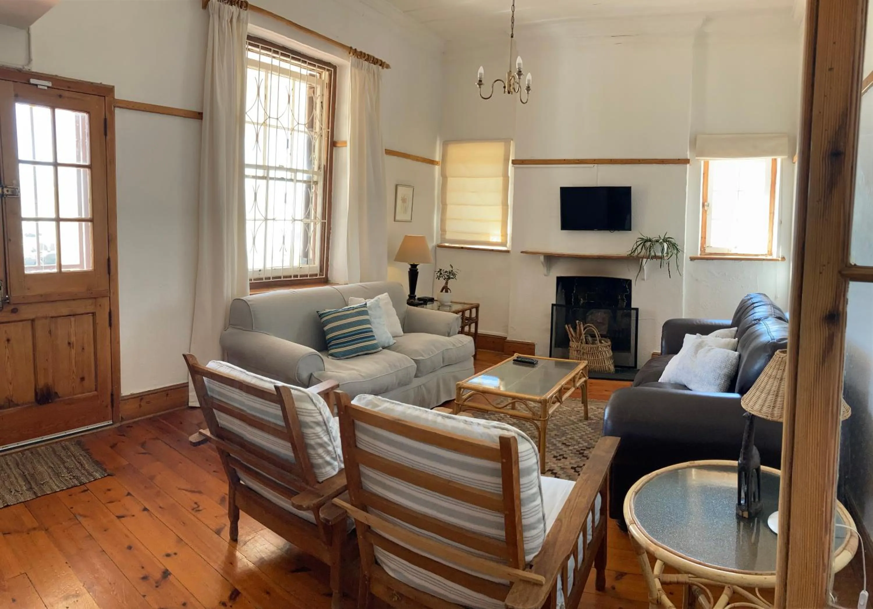 Seating area in Bosky Dell on Boulders Beach