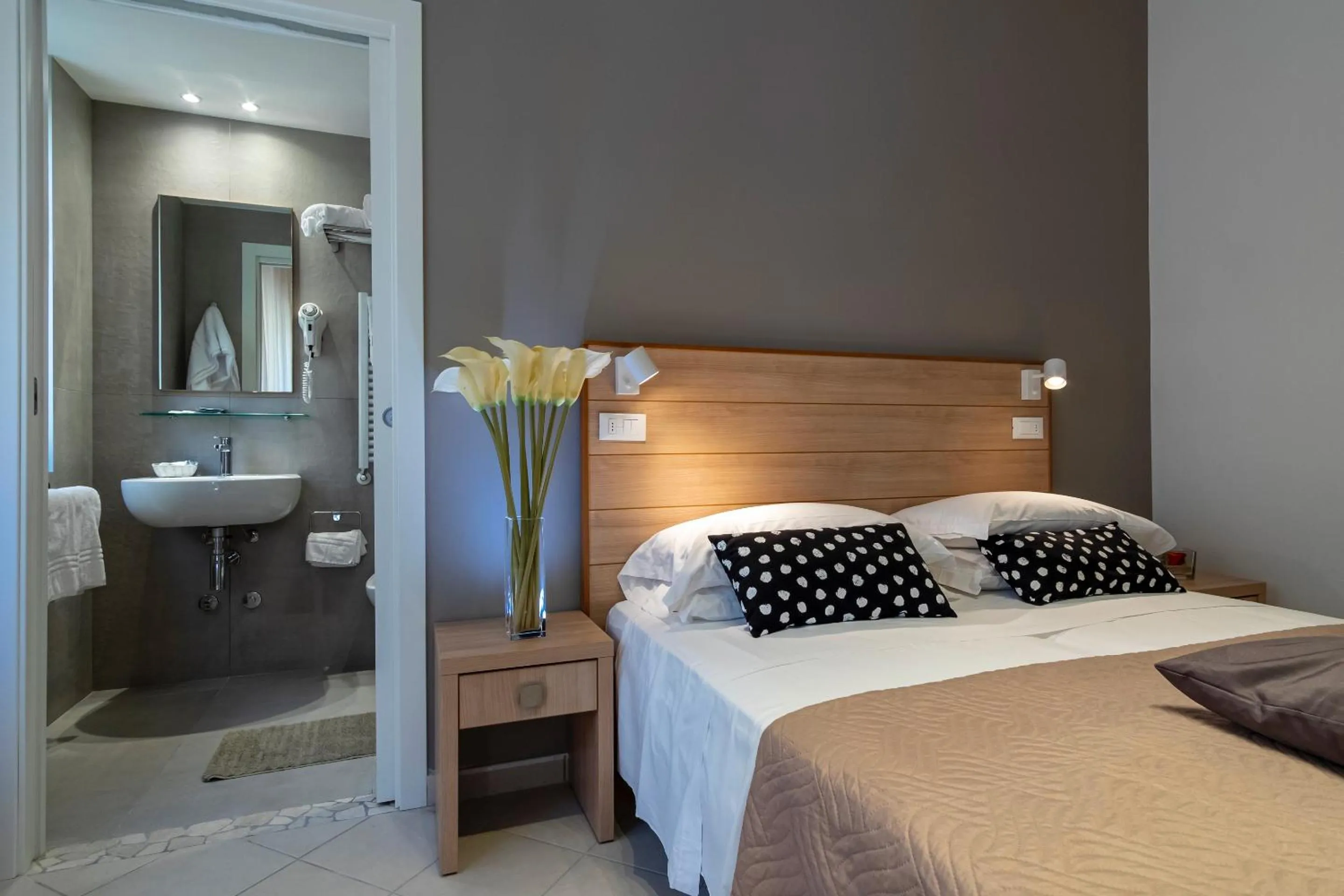 Bed in Hotel Mocambo Riccione CENTRALISSIMO AL MARE