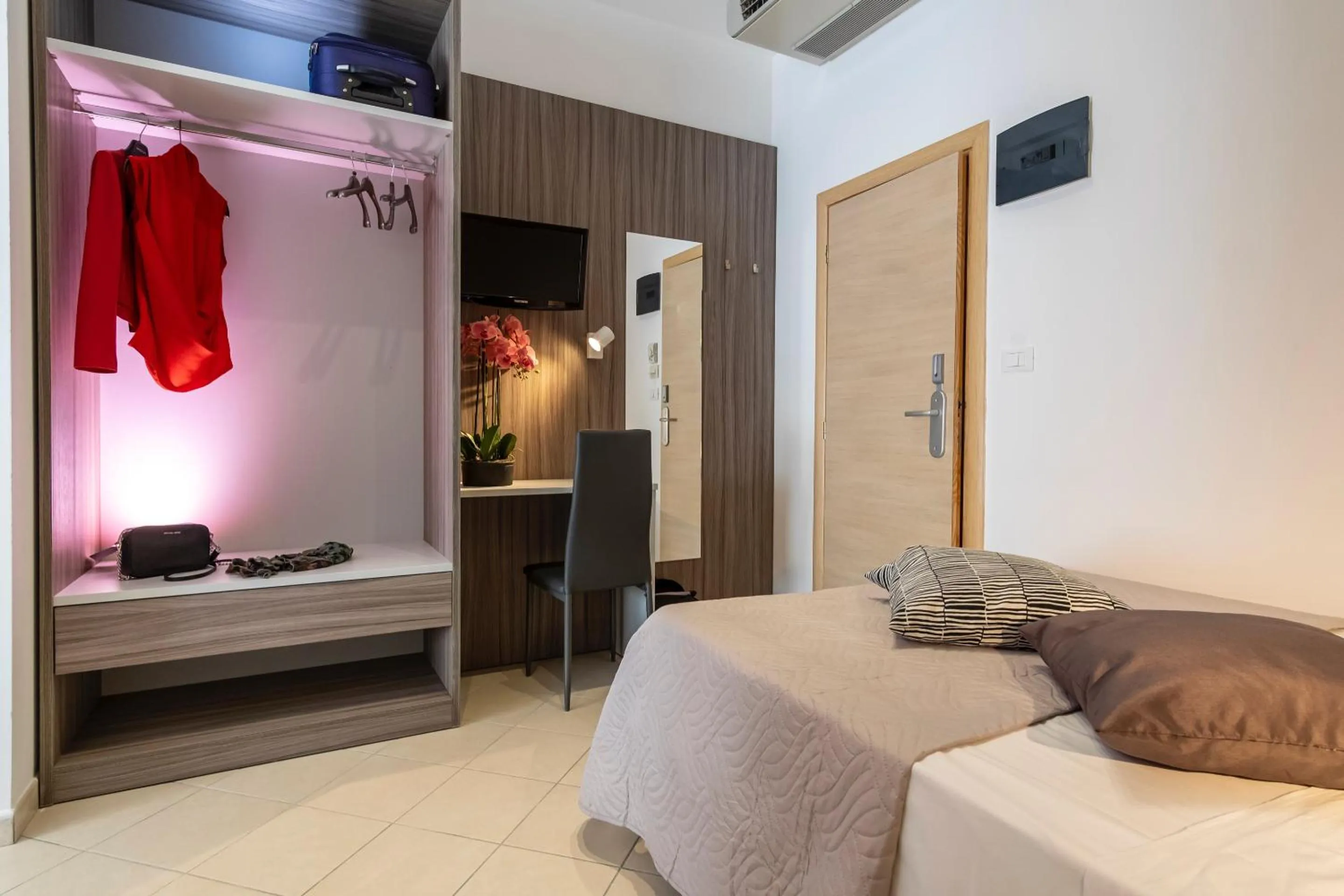 Bed in Hotel Mocambo Riccione CENTRALISSIMO AL MARE