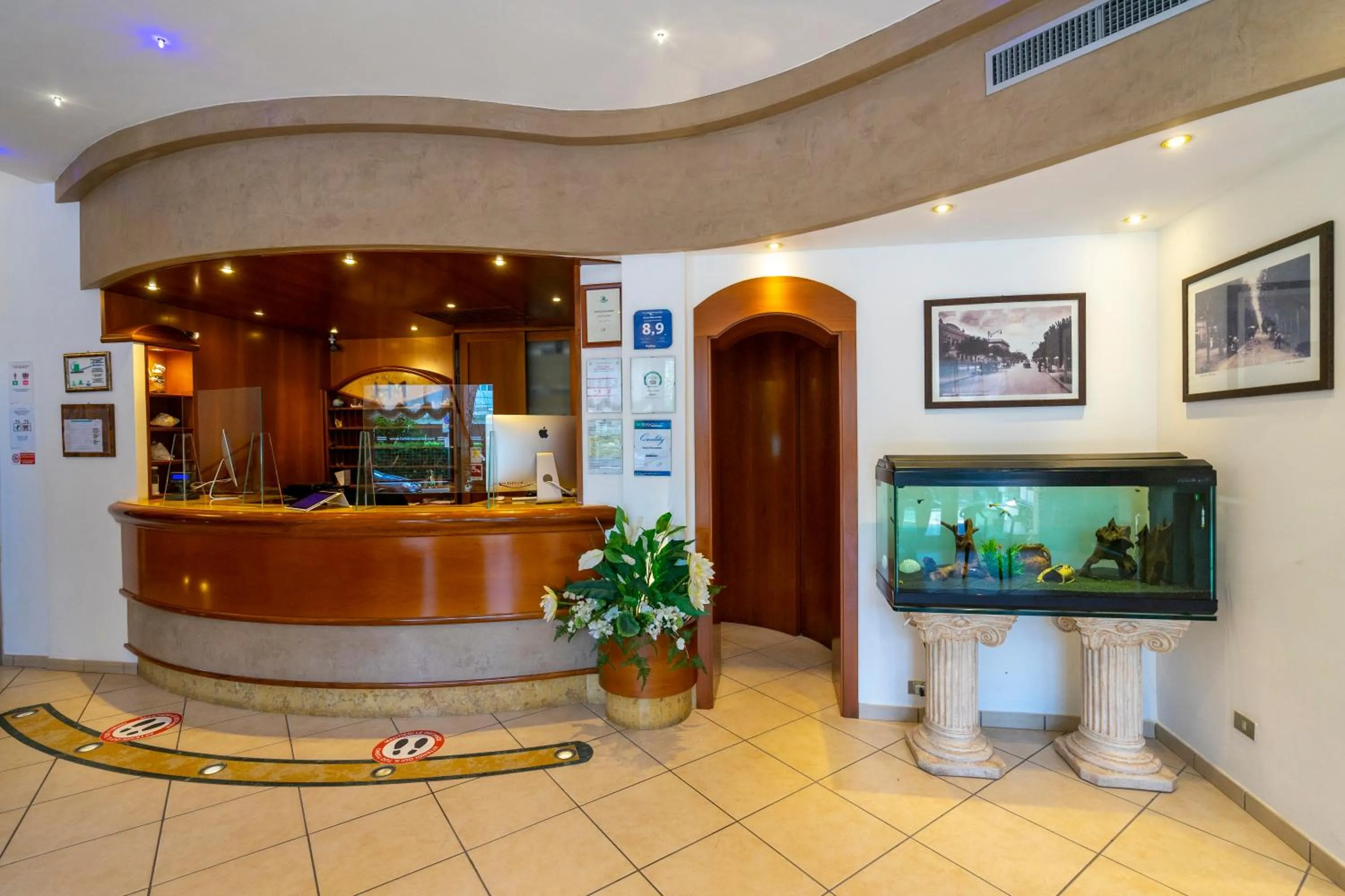 Lobby or reception in Hotel Mocambo Riccione CENTRALISSIMO AL MARE