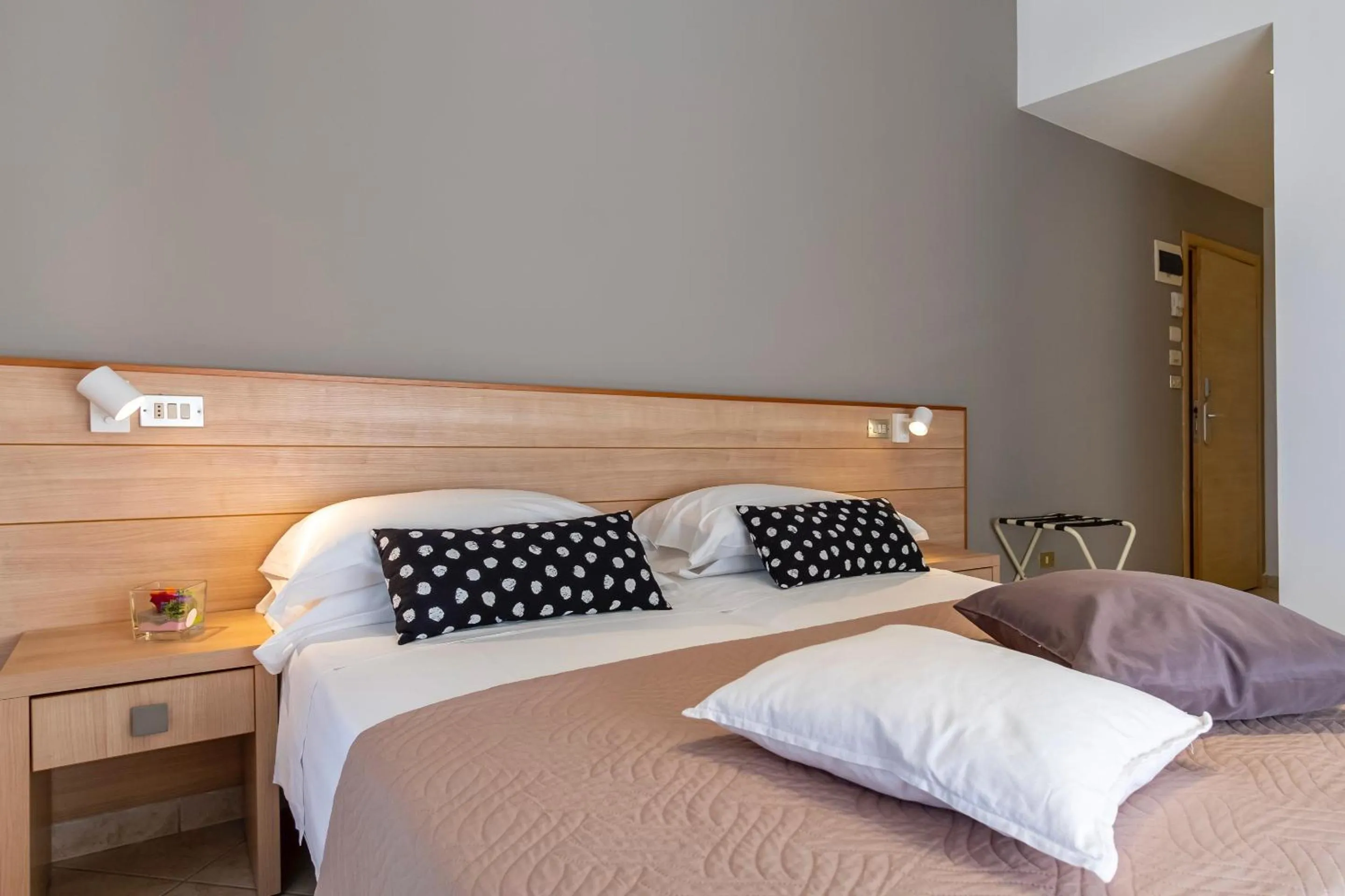 Bed in Hotel Mocambo Riccione CENTRALISSIMO AL MARE