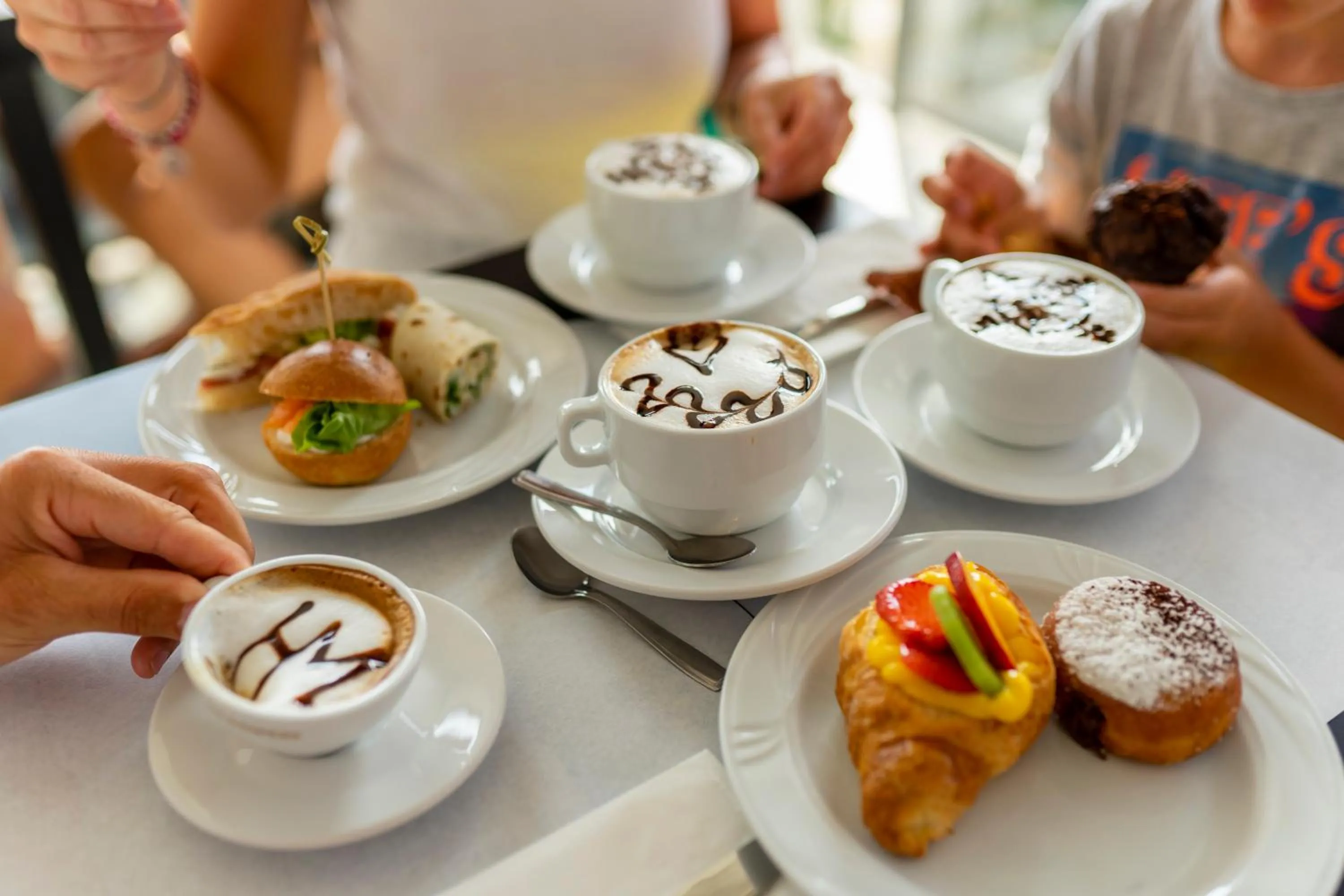 Food and drinks in Hotel Mocambo Riccione CENTRALISSIMO AL MARE