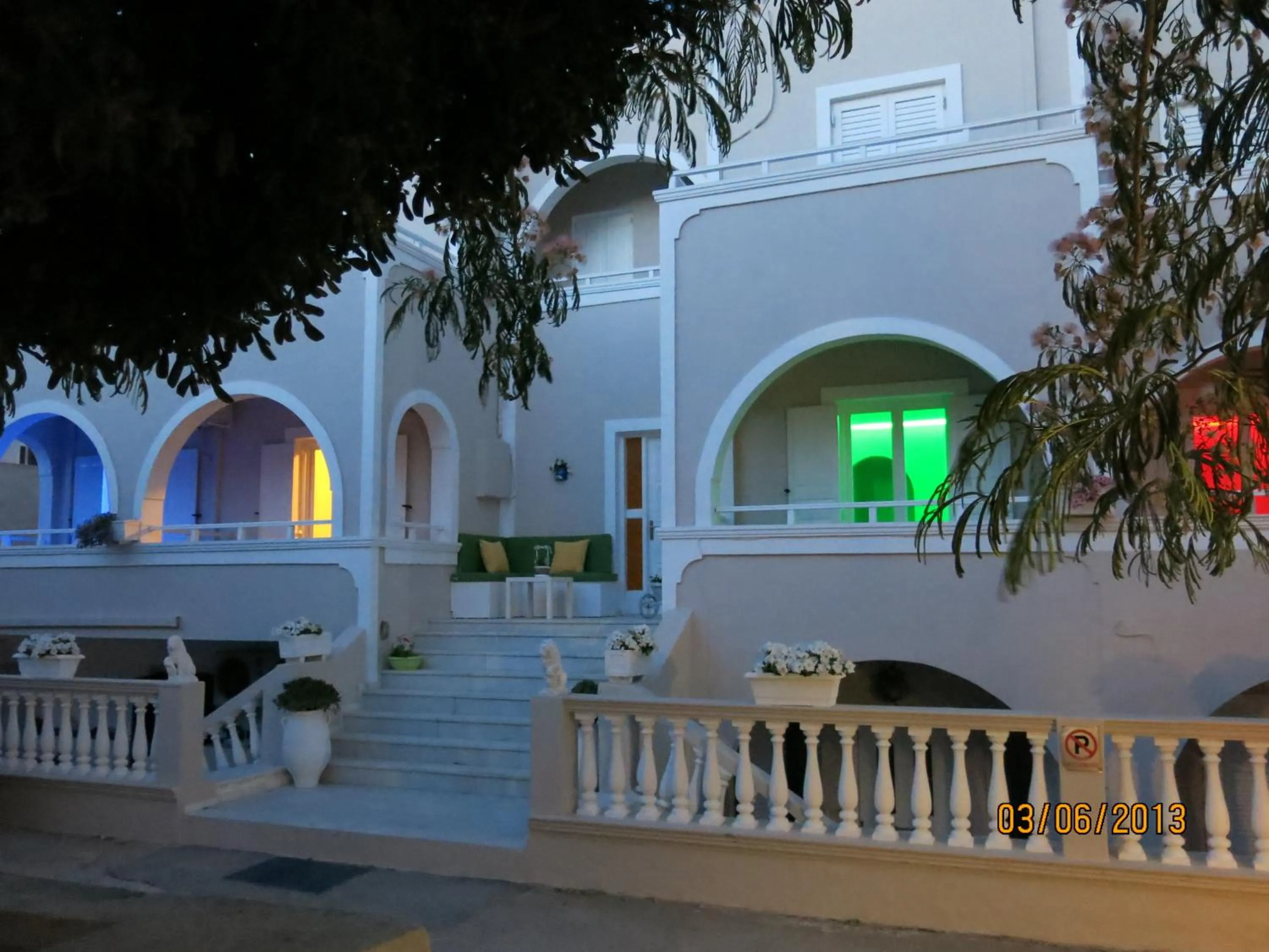 Facade/entrance in Argiris Studios