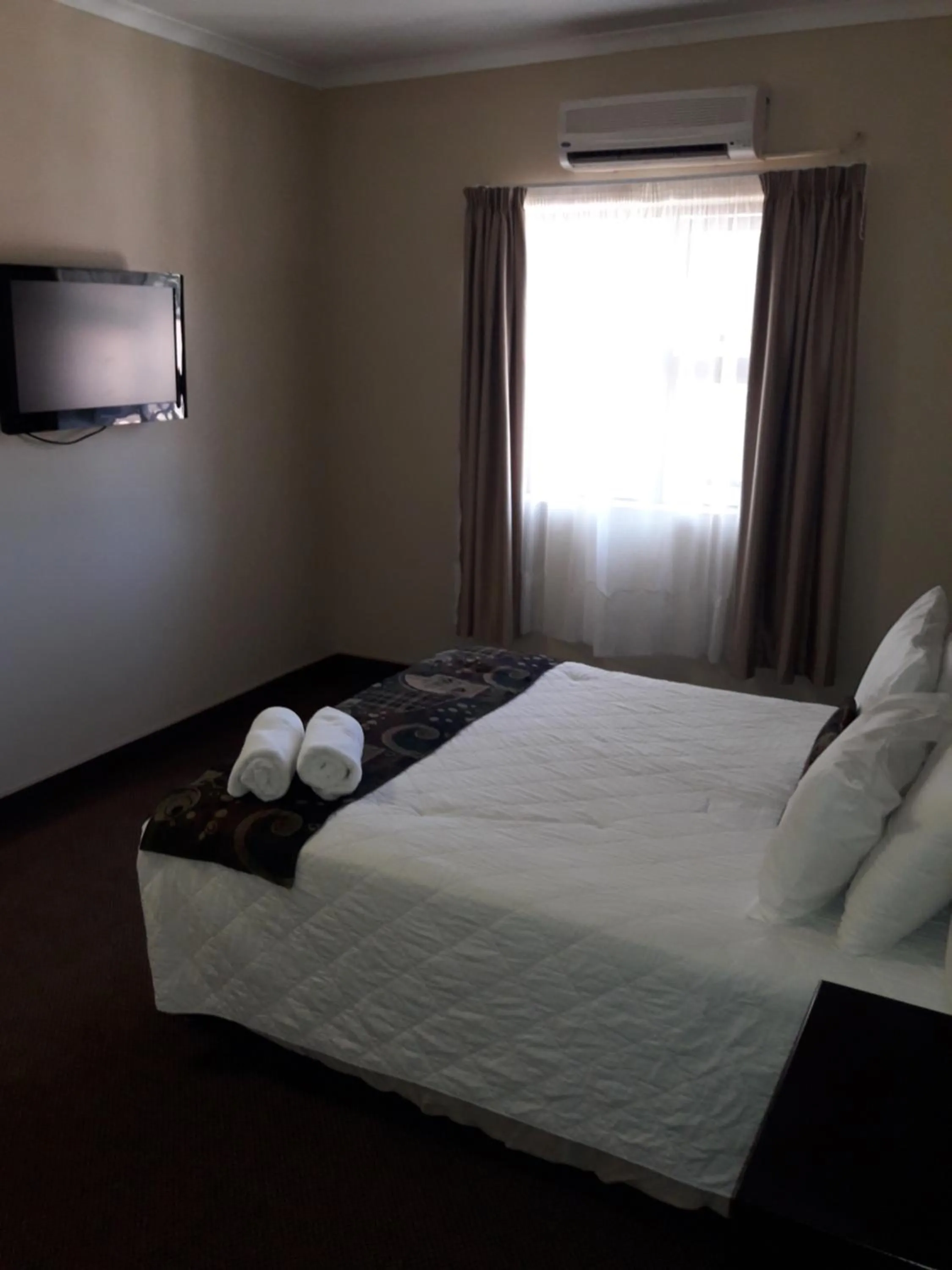 Bed in Airport Hotel