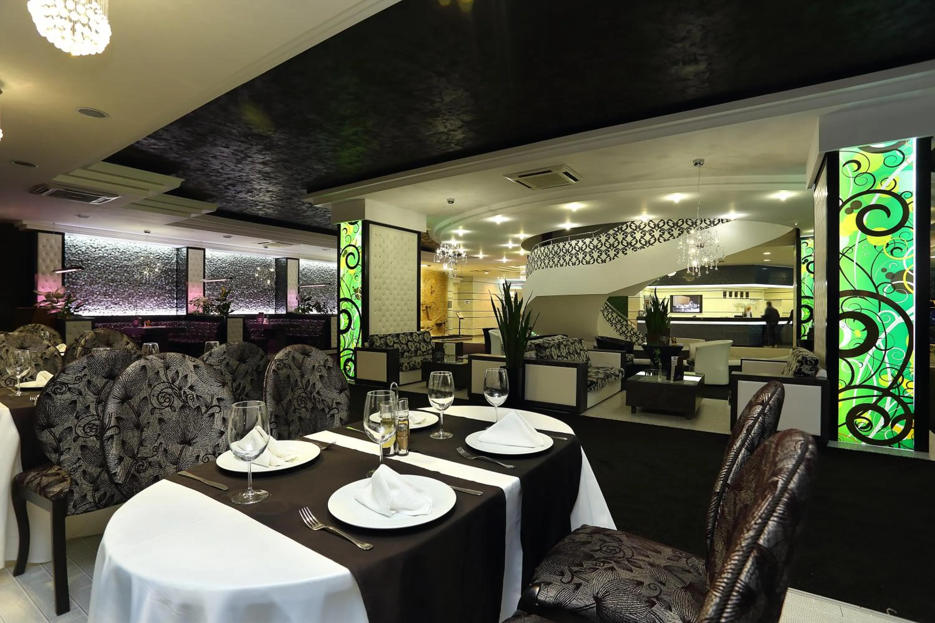 Restaurant/places to eat in Grand Hotel Shumen