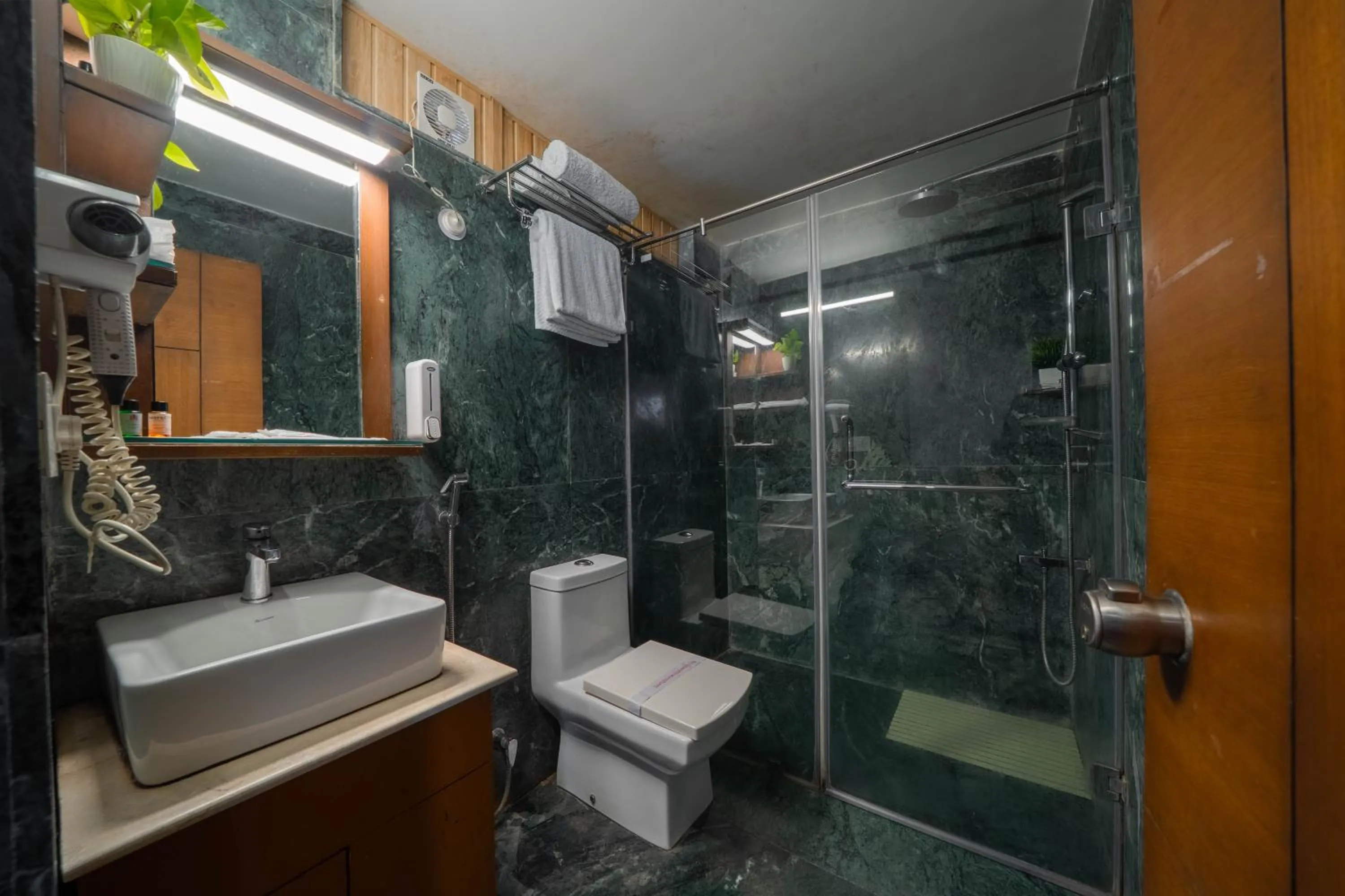 Bathroom in Perfectstayz Premium The Pride at mall road