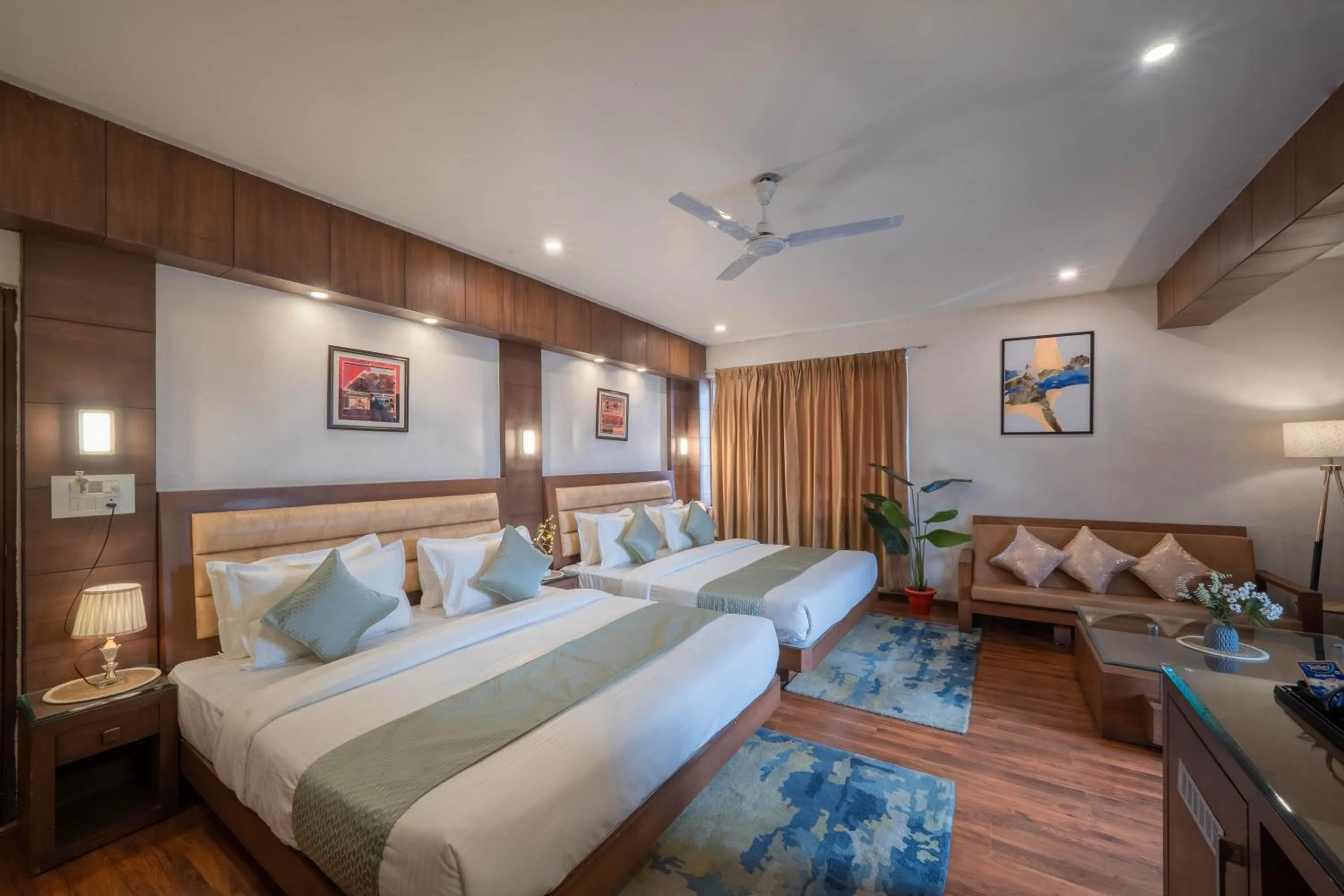 Bed in Perfectstayz Premium The Pride at mall road