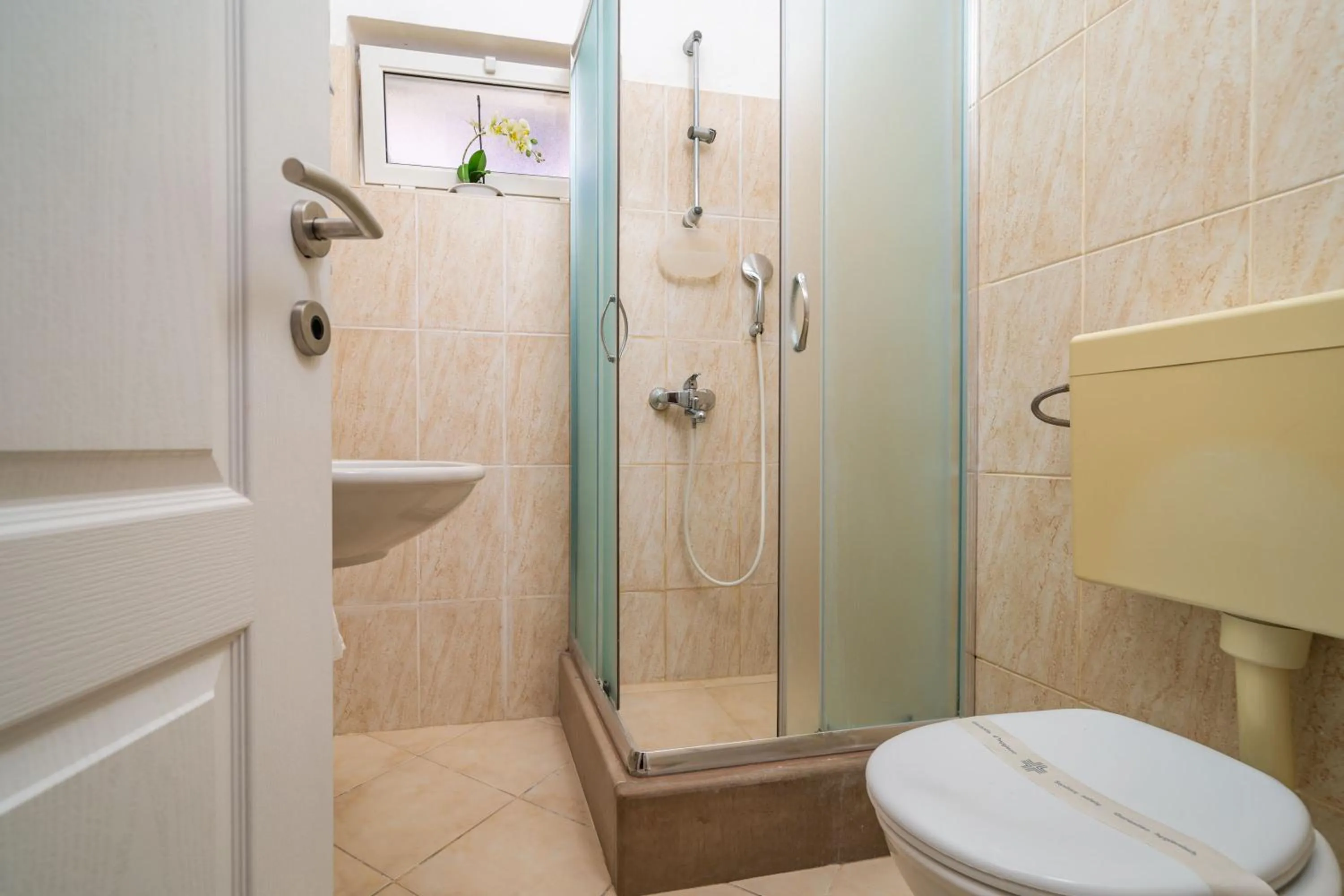 Bathroom in Apartments Senjo