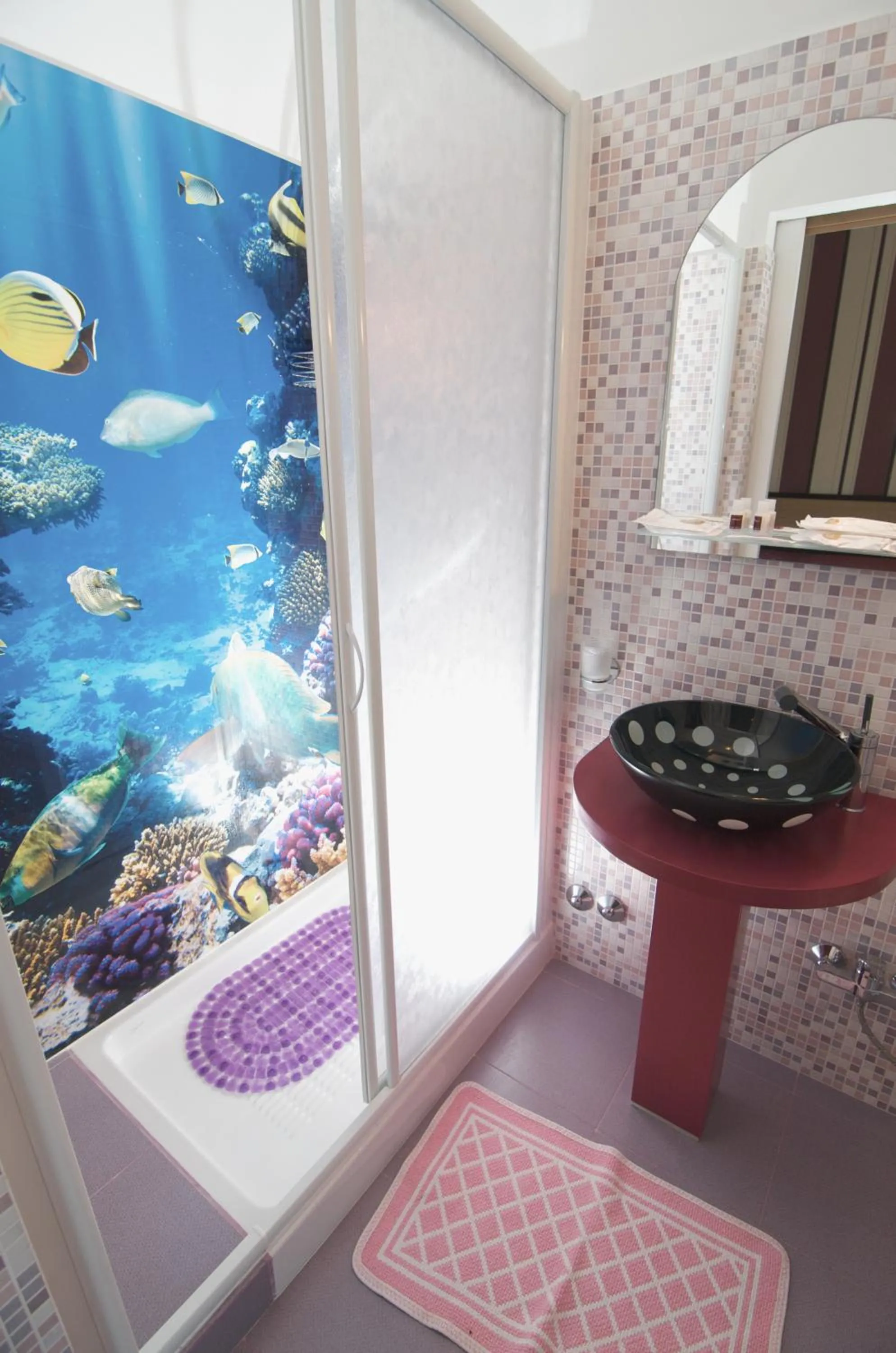 Bathroom in Hotel Velus