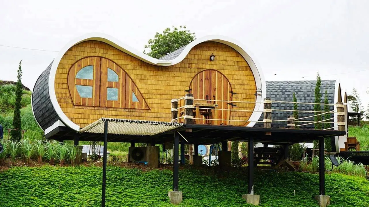 Property building in Kiri Pura Resort