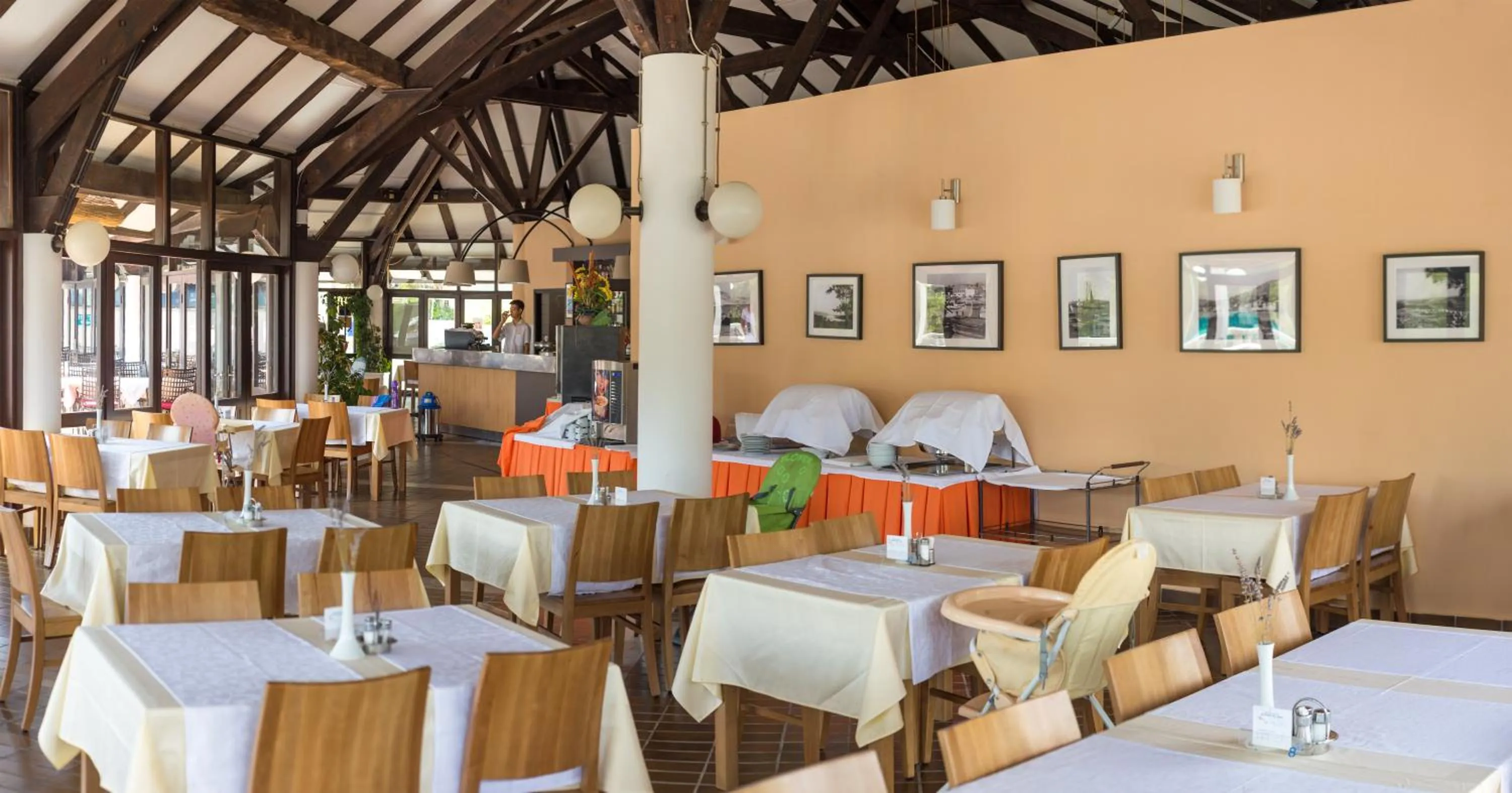 Restaurant/places to eat in Victoria Mobilehome Jezera Village Holiday Resort