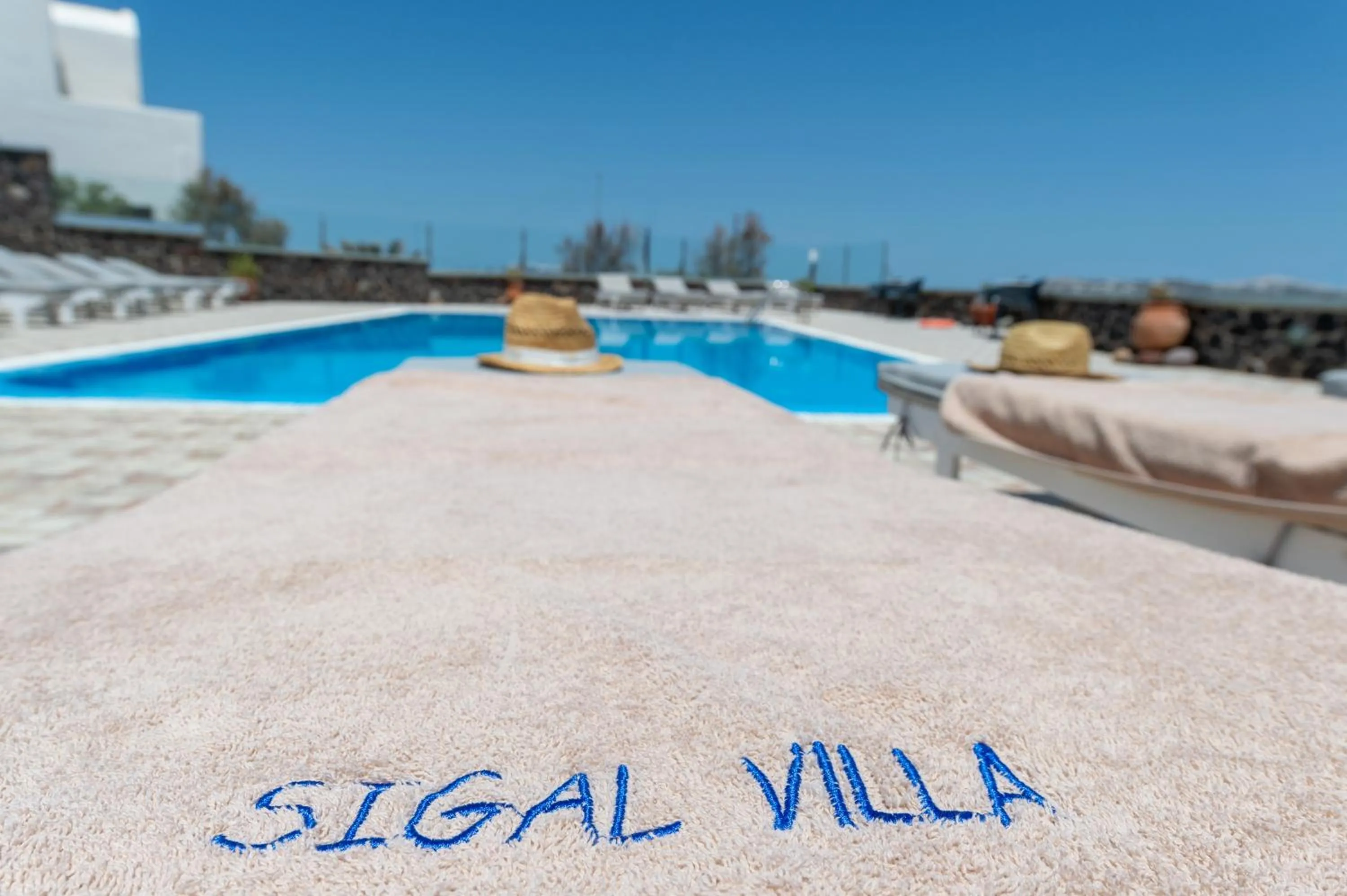 Day in Sigal Villa