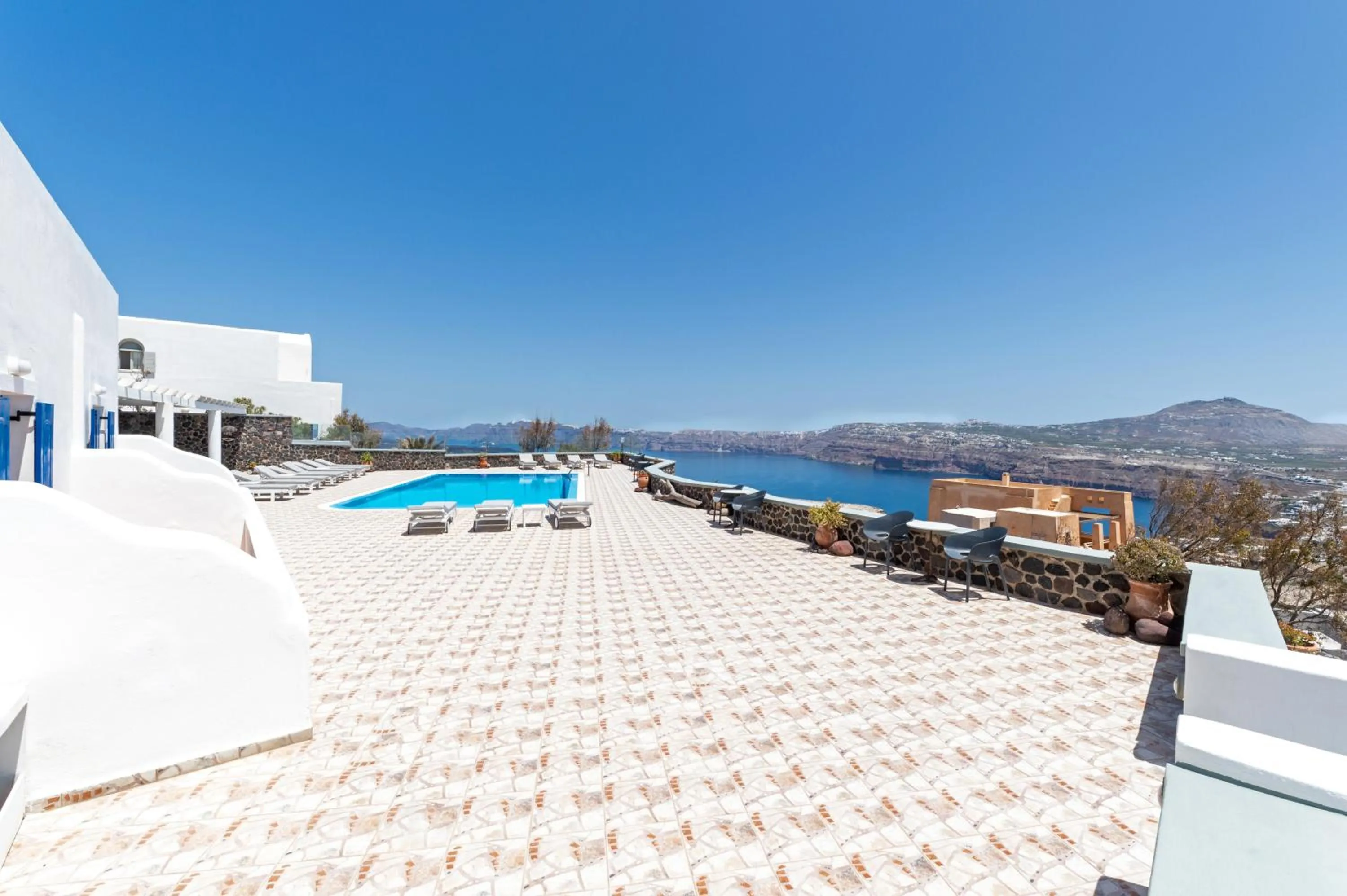 Property building in Sigal Villa