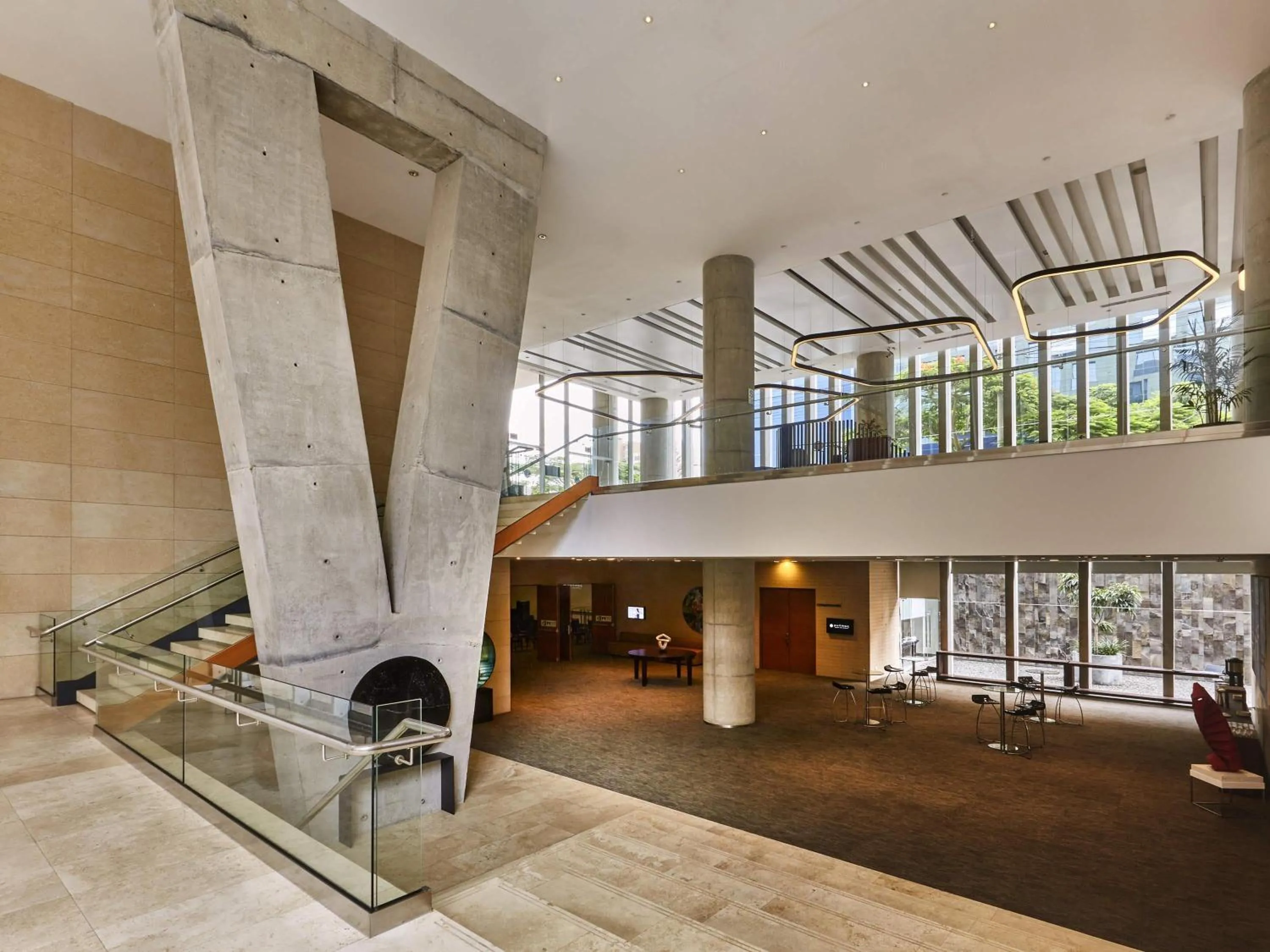 Property building in Pullman Lima San Isidro