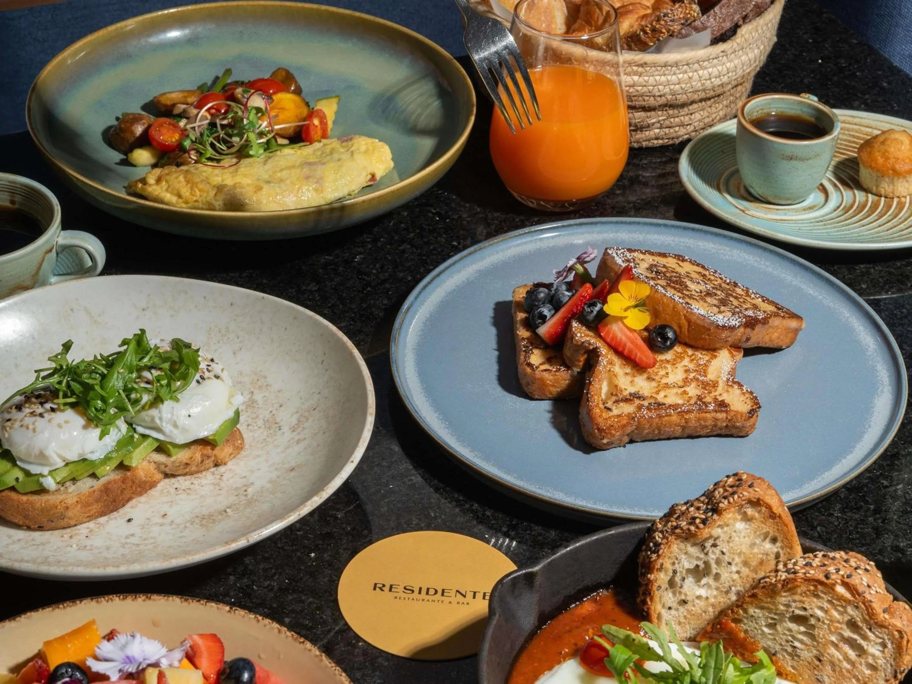 Restaurant/places to eat in Pullman Lima San Isidro