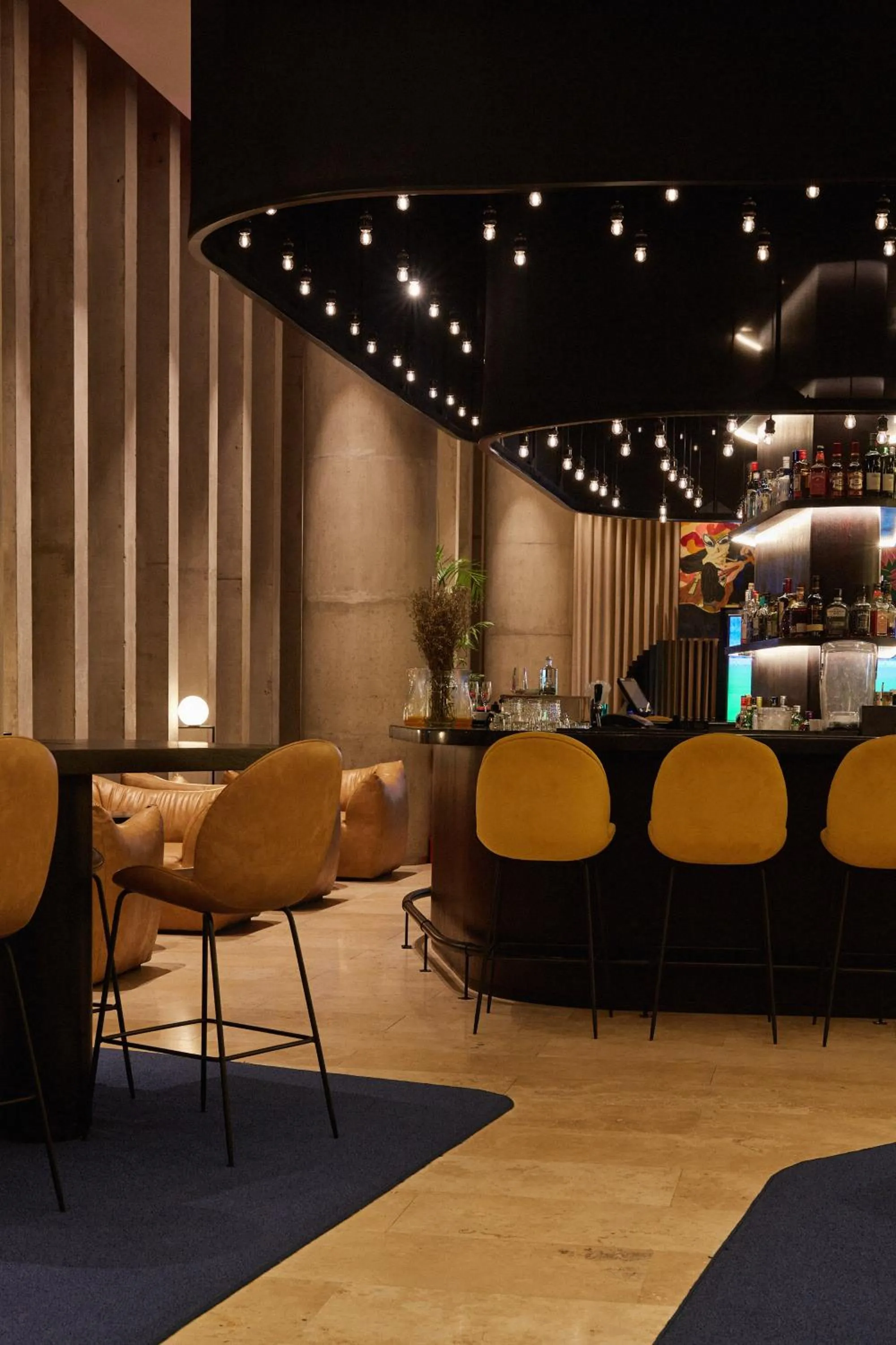 Lounge or bar in Pullman Lima San Isidro