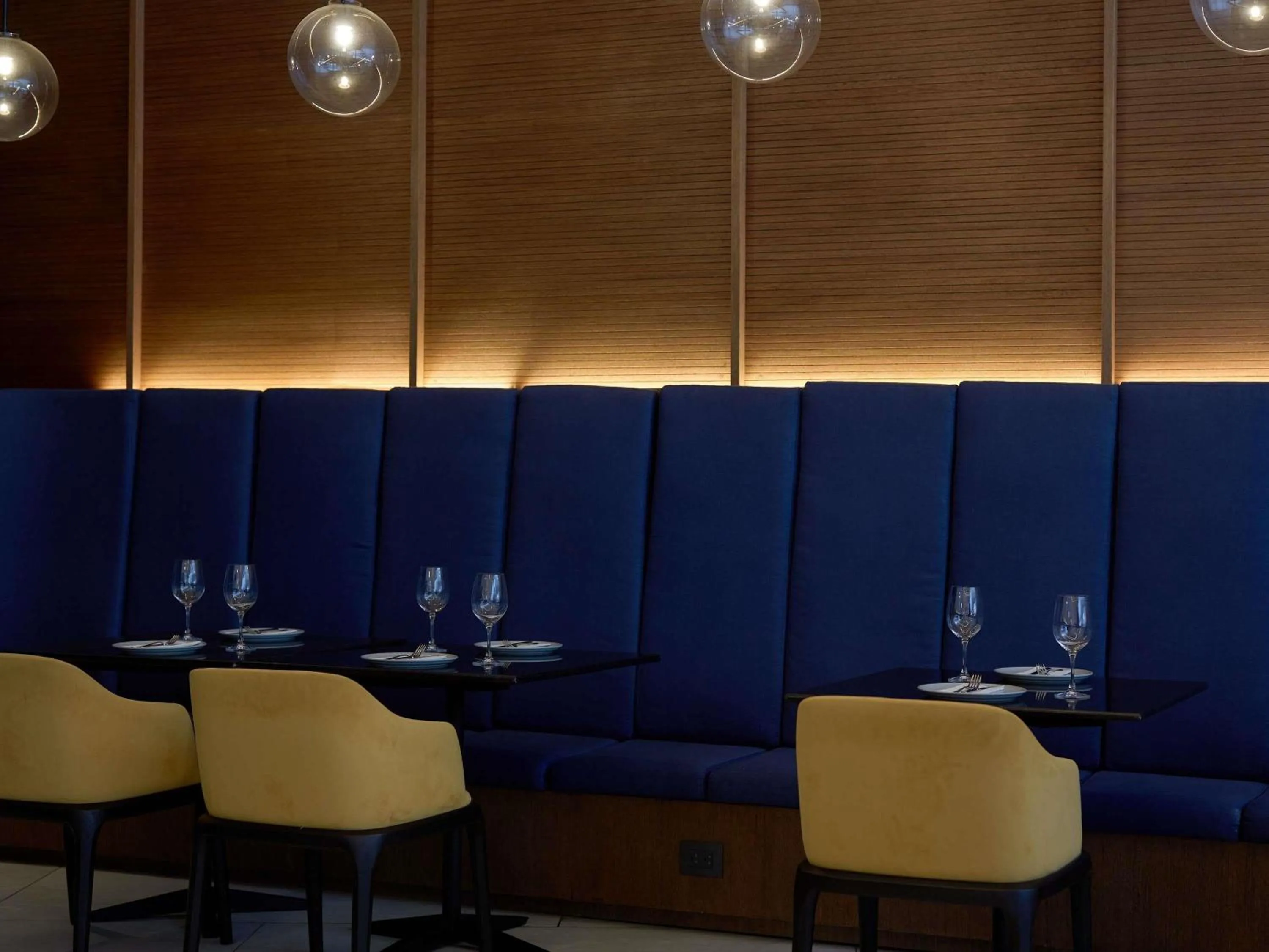 Restaurant/places to eat in Pullman Lima San Isidro