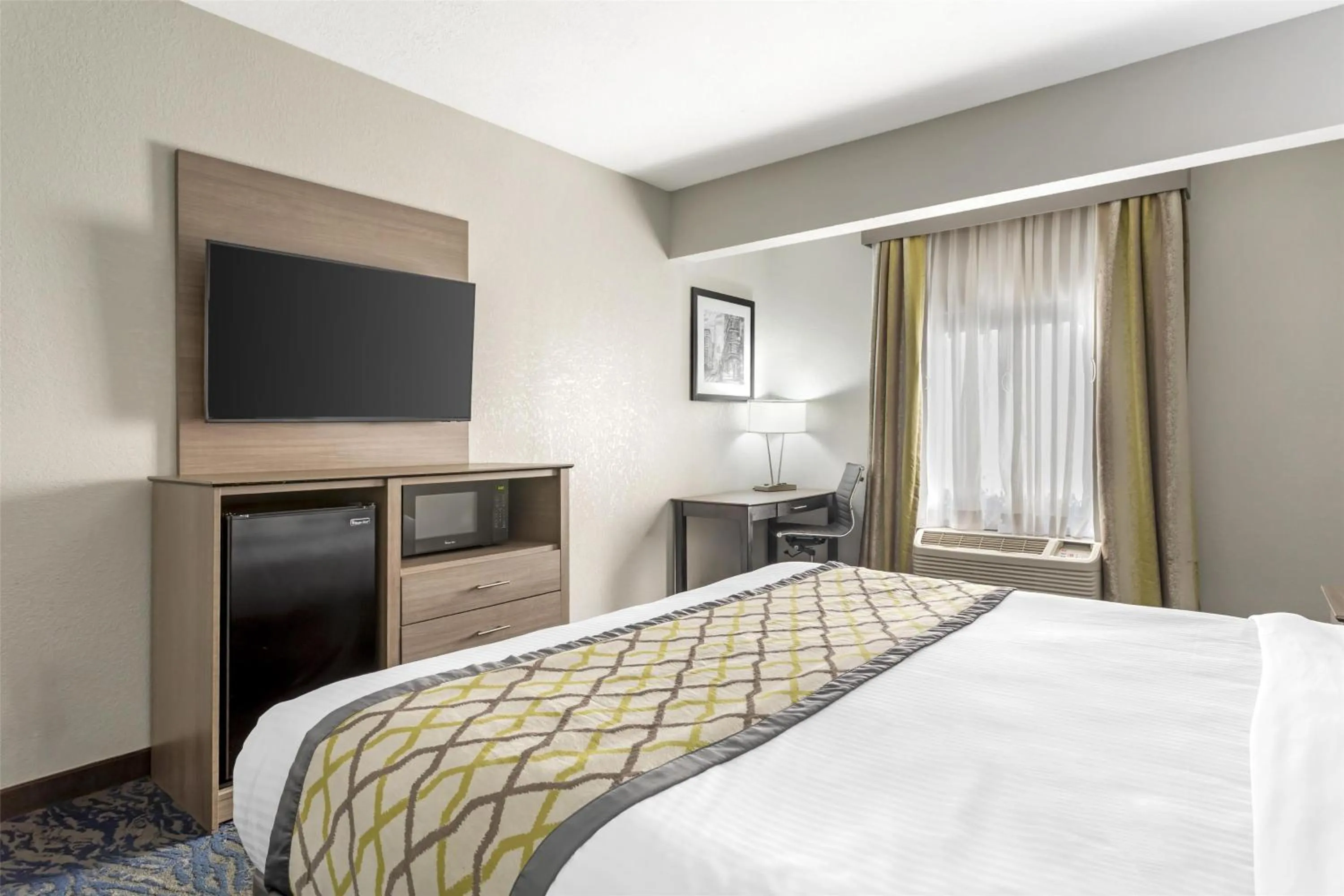 Bedroom, Bed in Best Western Knoxville Airport / Alcoa, TN