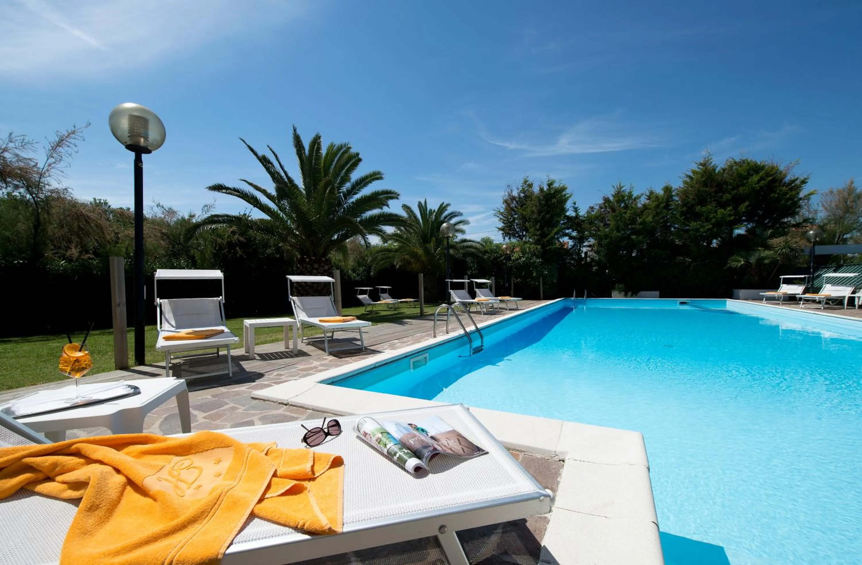 Day in UNA HOTELS Imperial Beach Hotel