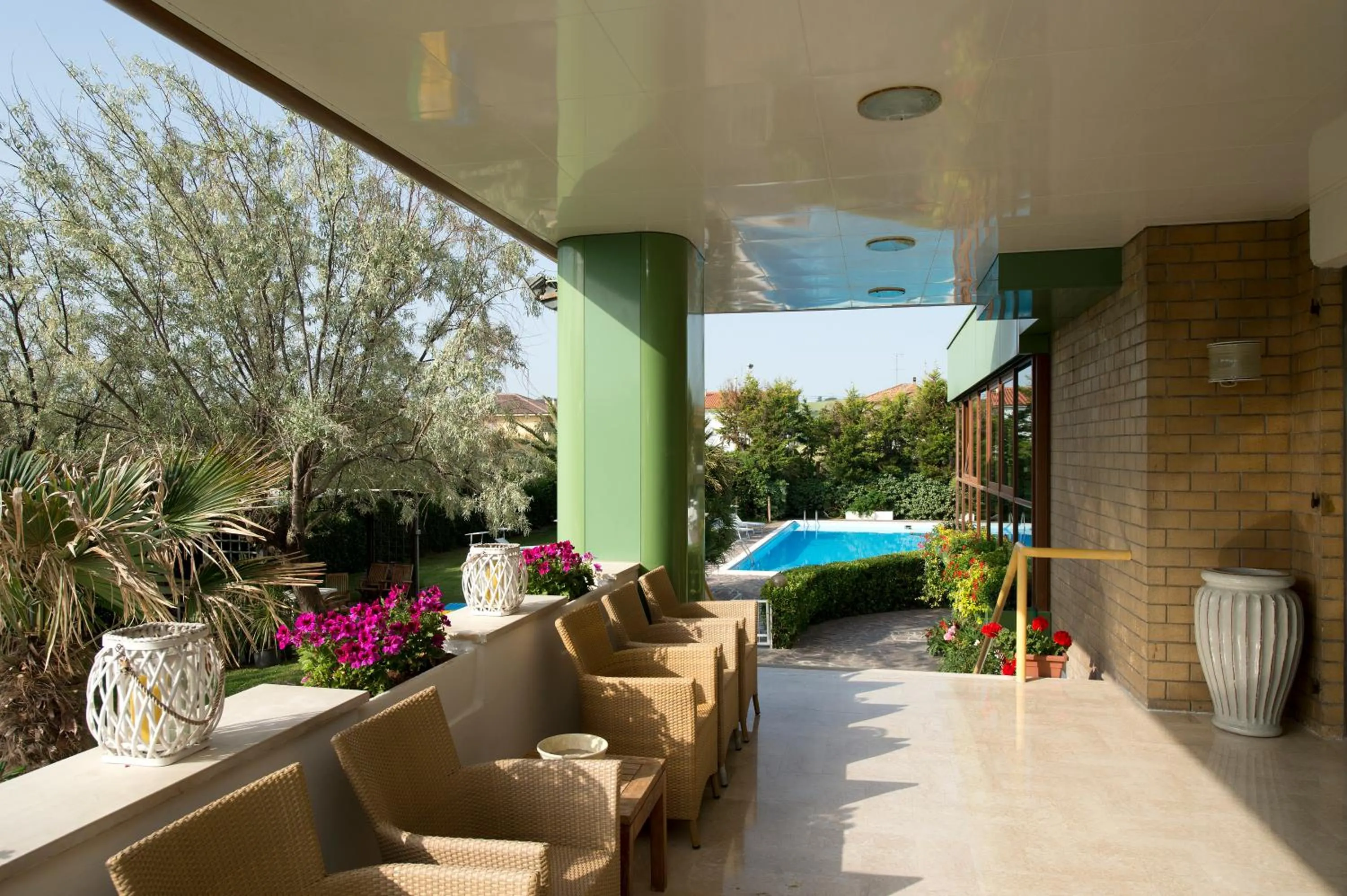 Patio in UNA HOTELS Imperial Beach Hotel