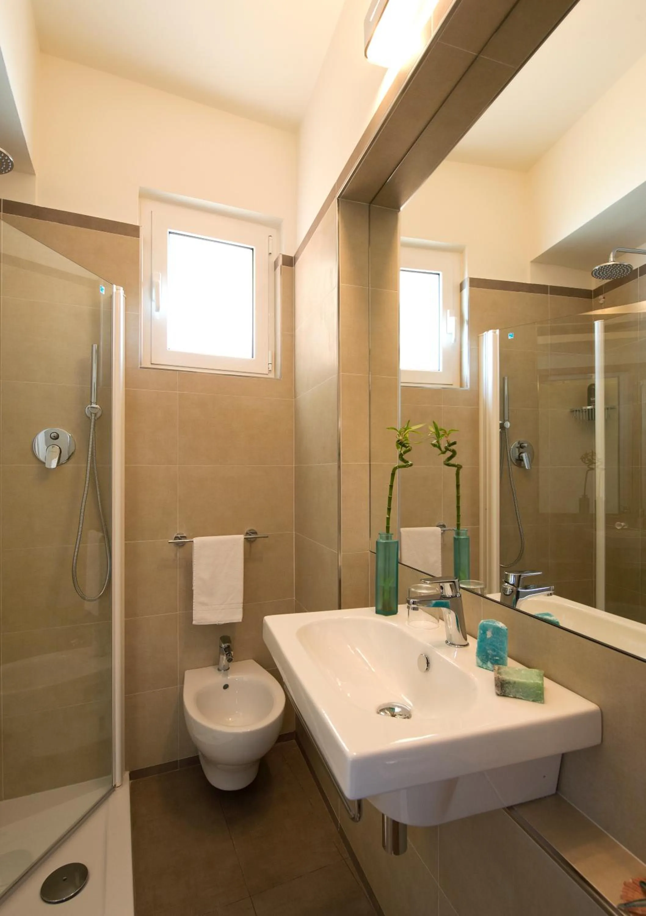 UNA HOTELS Imperial Beach Hotel