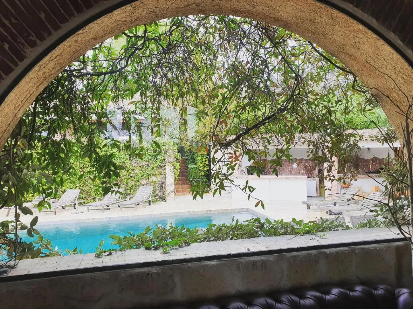 Pool view in Le Mas de Mougins