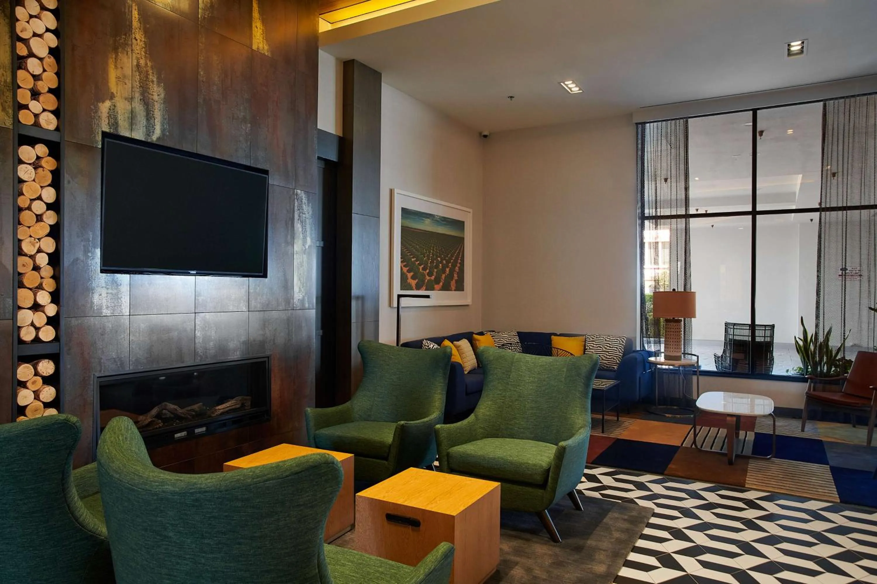 Lobby or reception in Hampton Inn & Suites Sherman Oaks