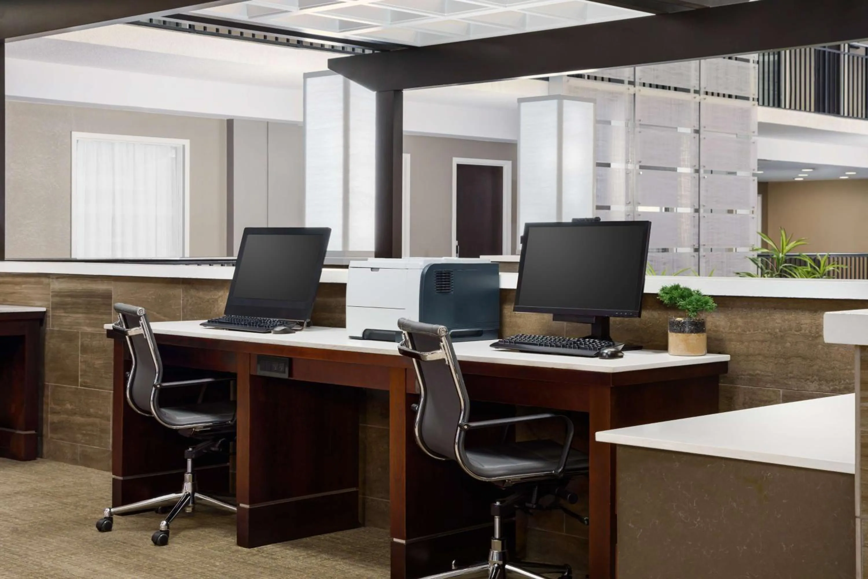 Business facilities in Embassy Suites by Hilton Orlando Lake Buena Vista Resort