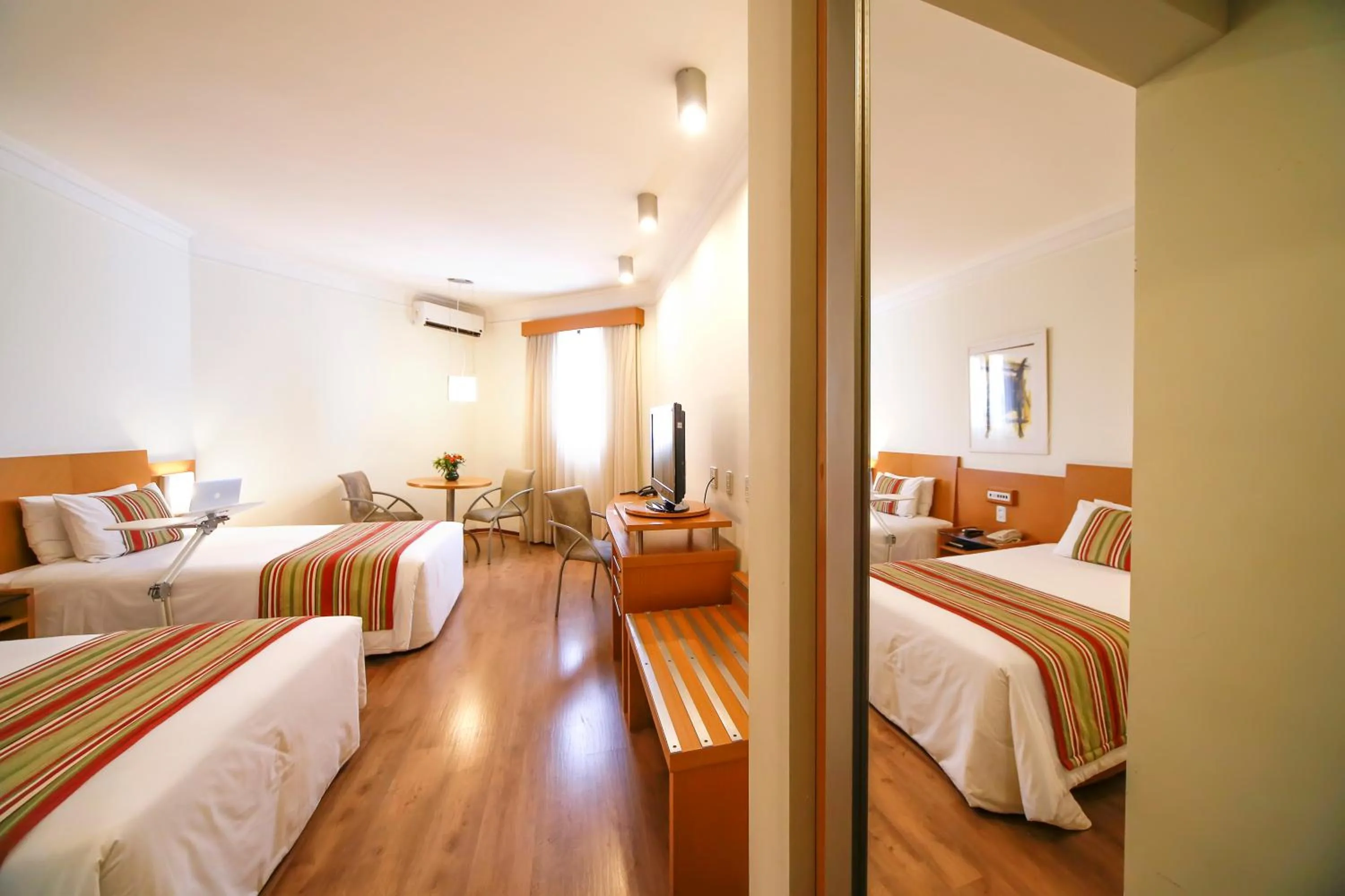 Photo of the whole room, Bed in Grand Hotel Royal Sorocaba by Atlantica