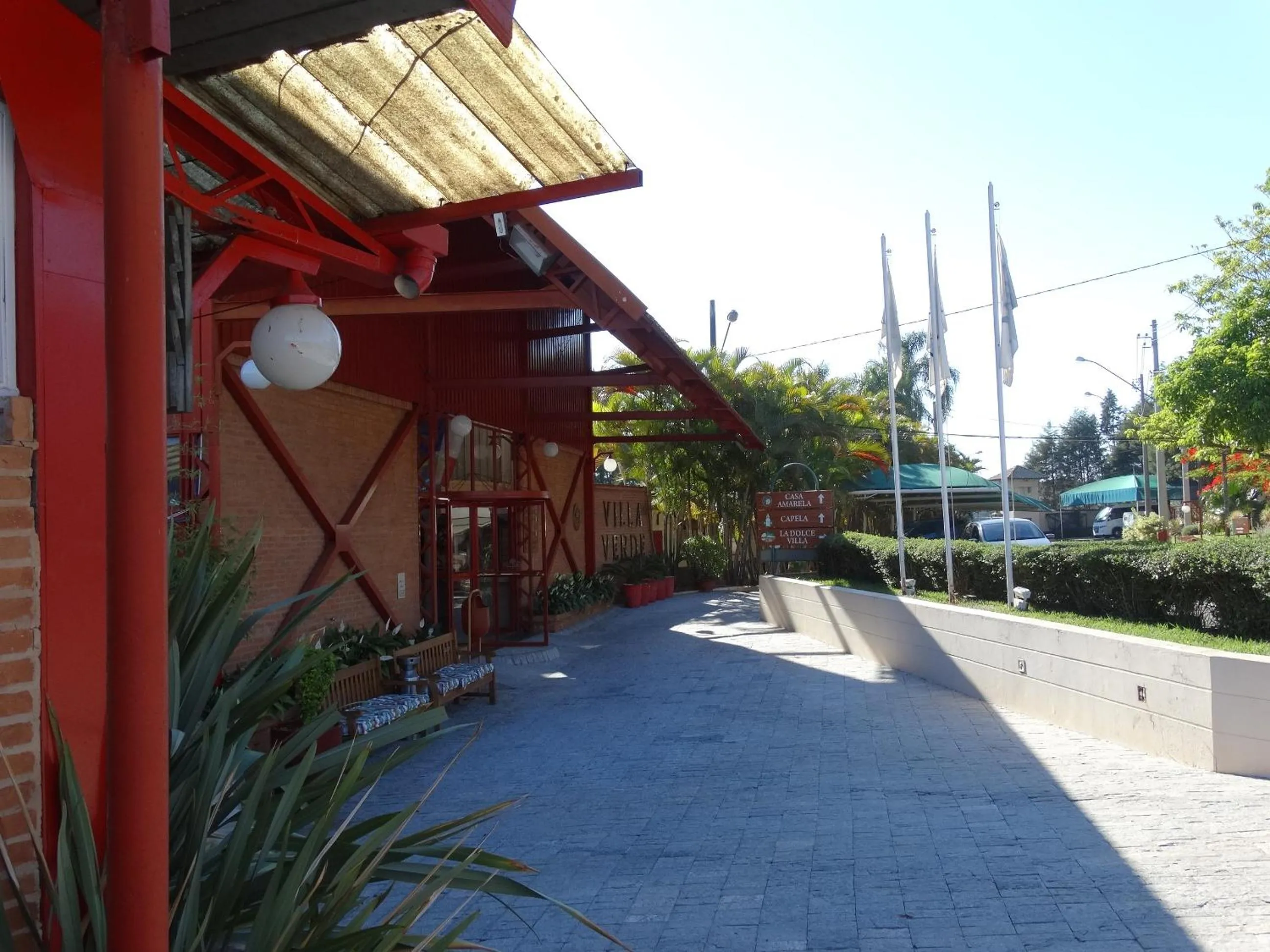 Facade/entrance in Villa Verde Hotel