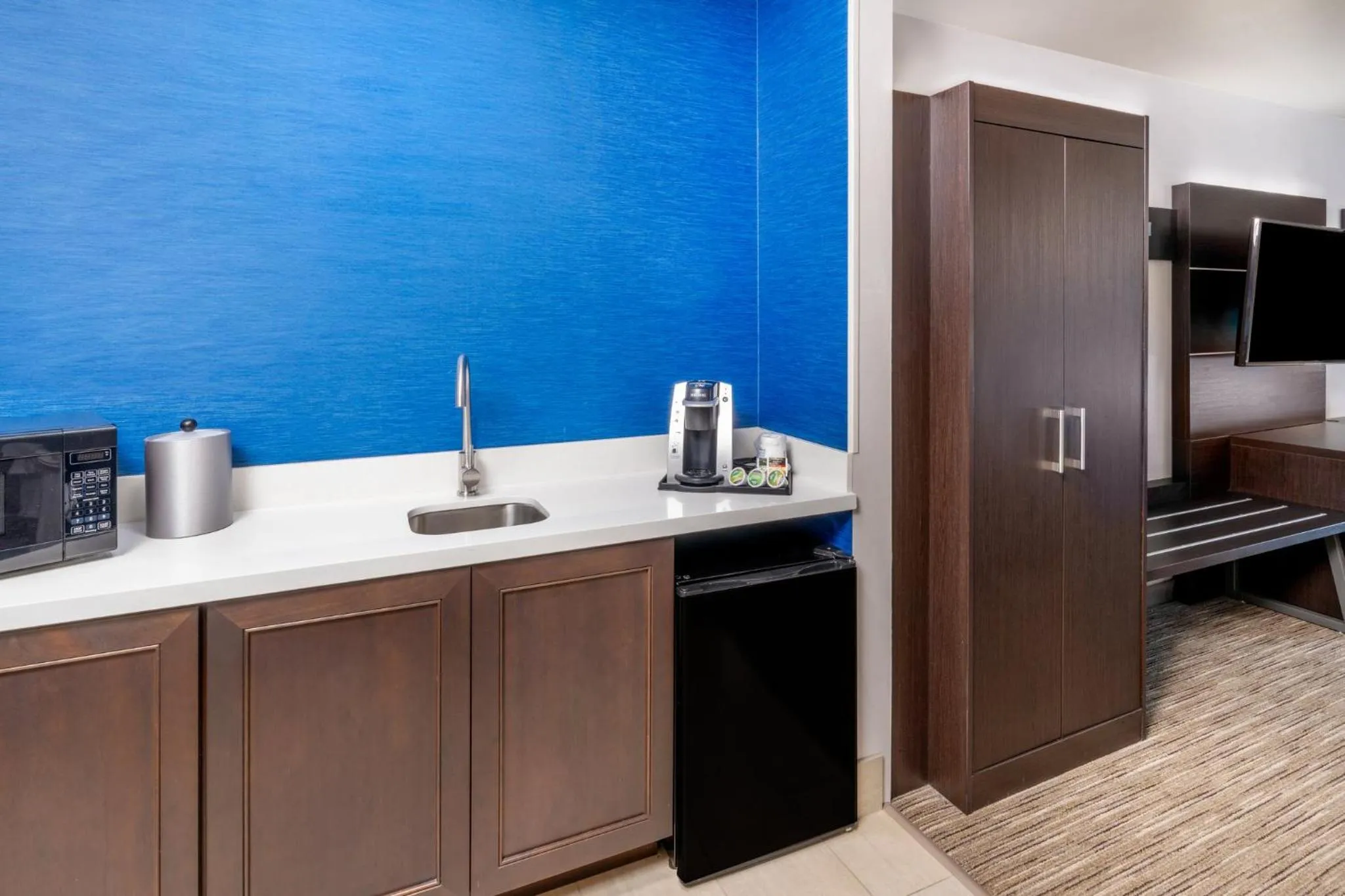 Photo of the whole room in Holiday Inn Express & Suites - Colorado Springs AFA Northgate by IHG