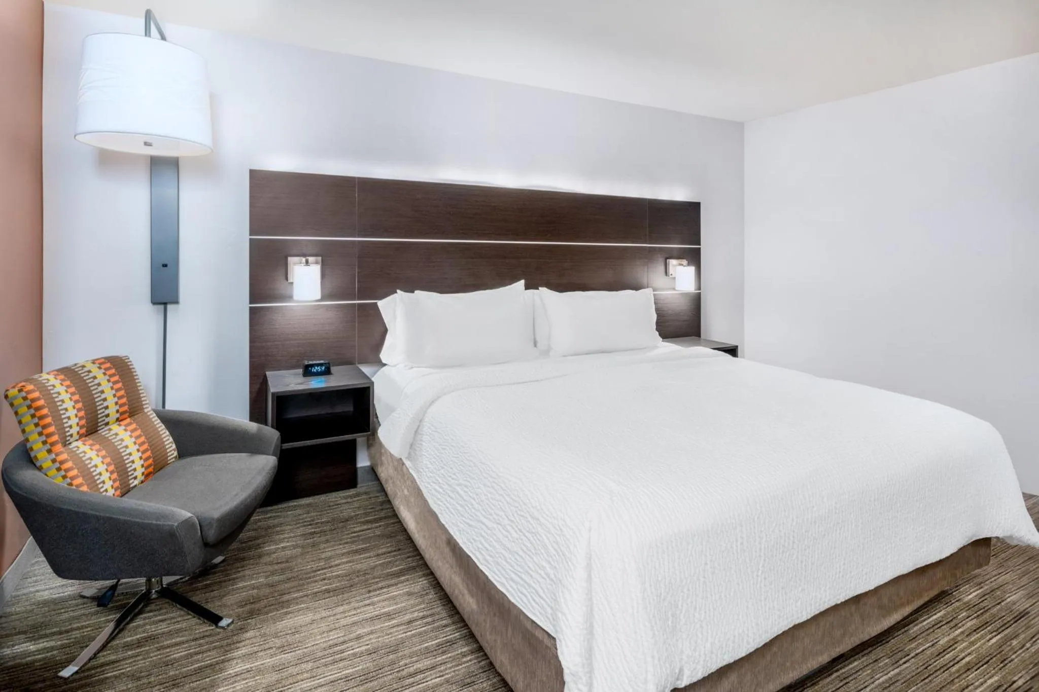 Photo of the whole room, Bed in Holiday Inn Express & Suites - Colorado Springs AFA Northgate by IHG