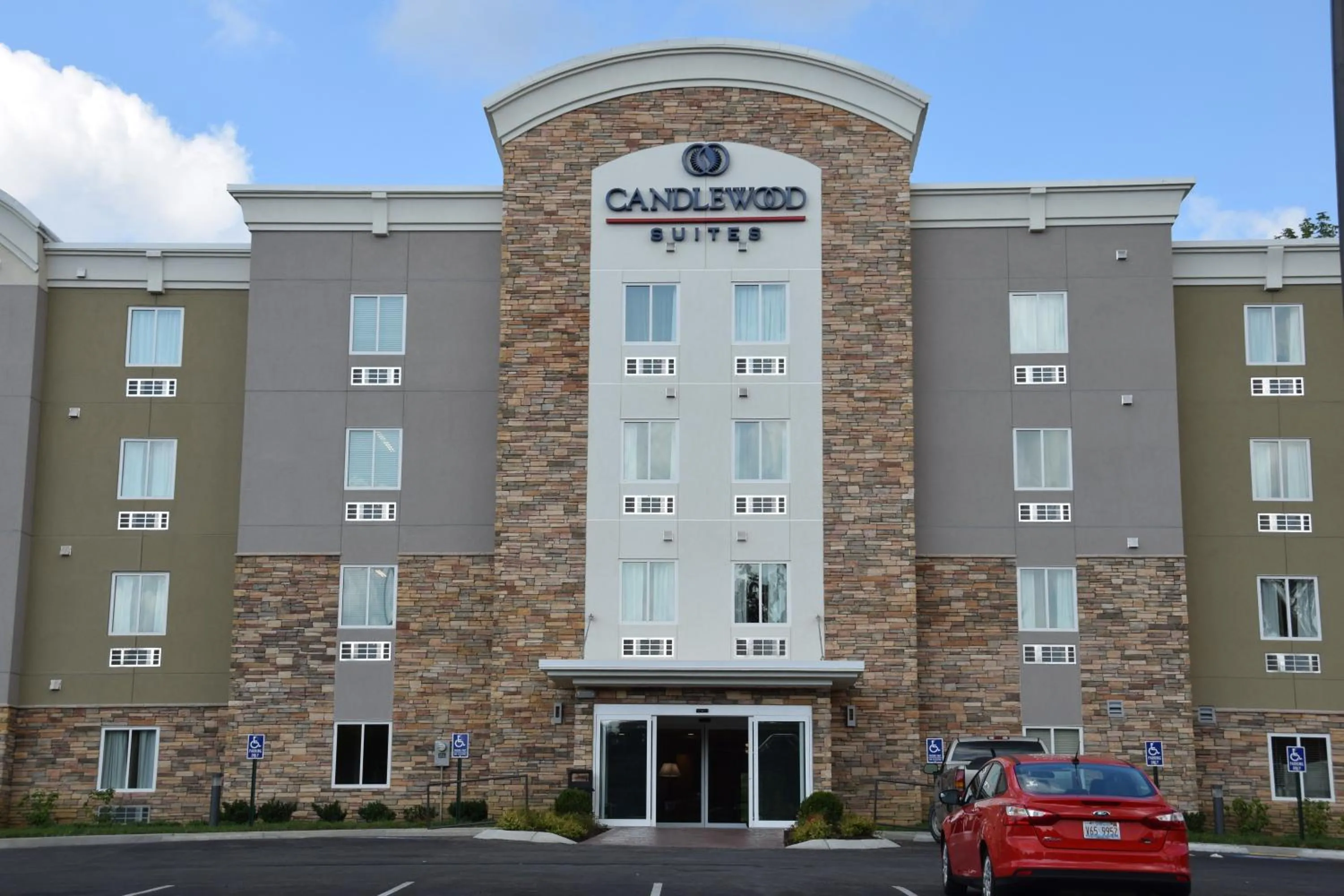 Property building in Candlewood Suites Nashville - Goodlettsville by IHG