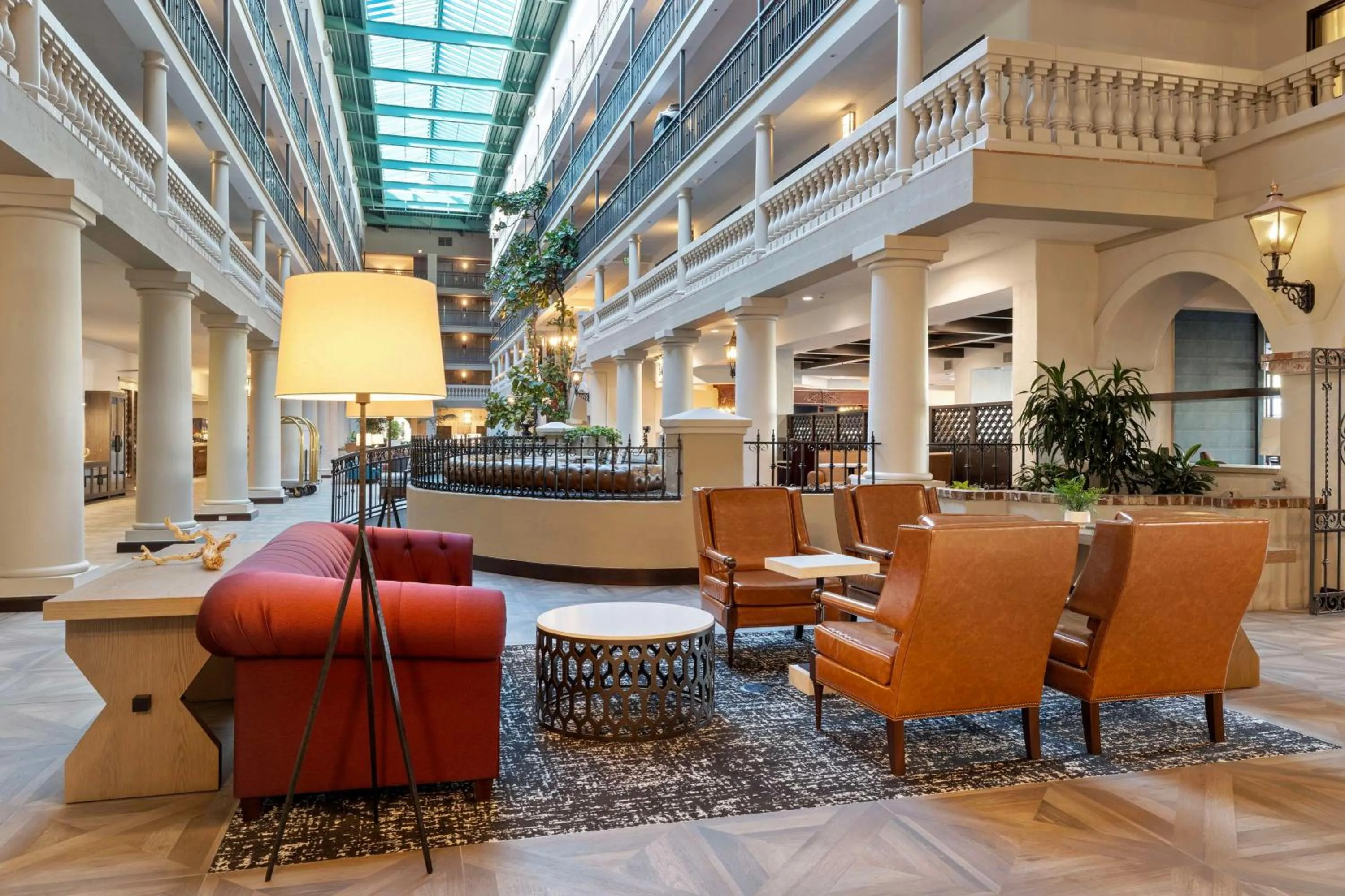 Lobby or reception in Embassy Suites by Hilton Los Angeles International Airport South