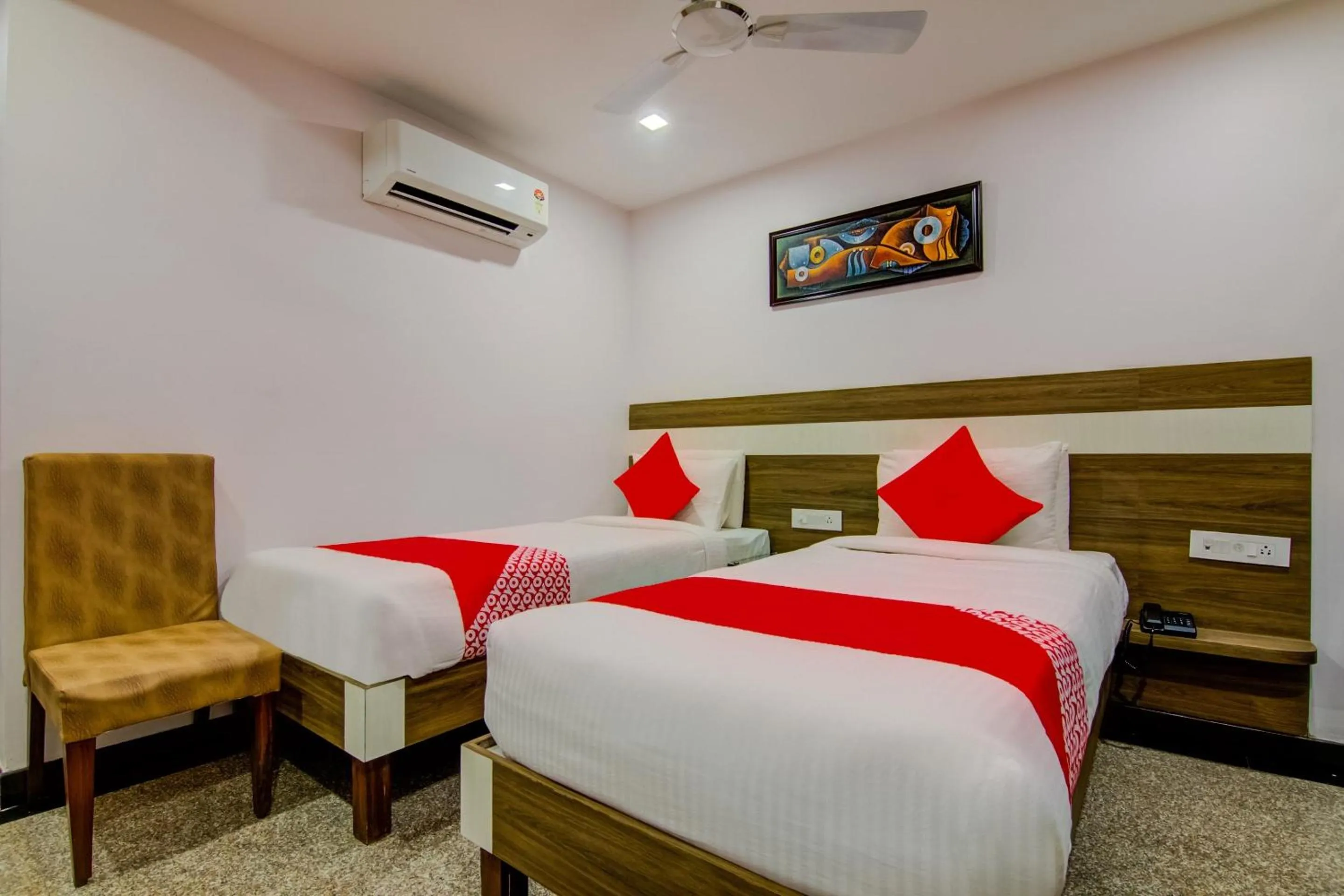 Bedroom, Bed in Super Capital O Pratibha Grand