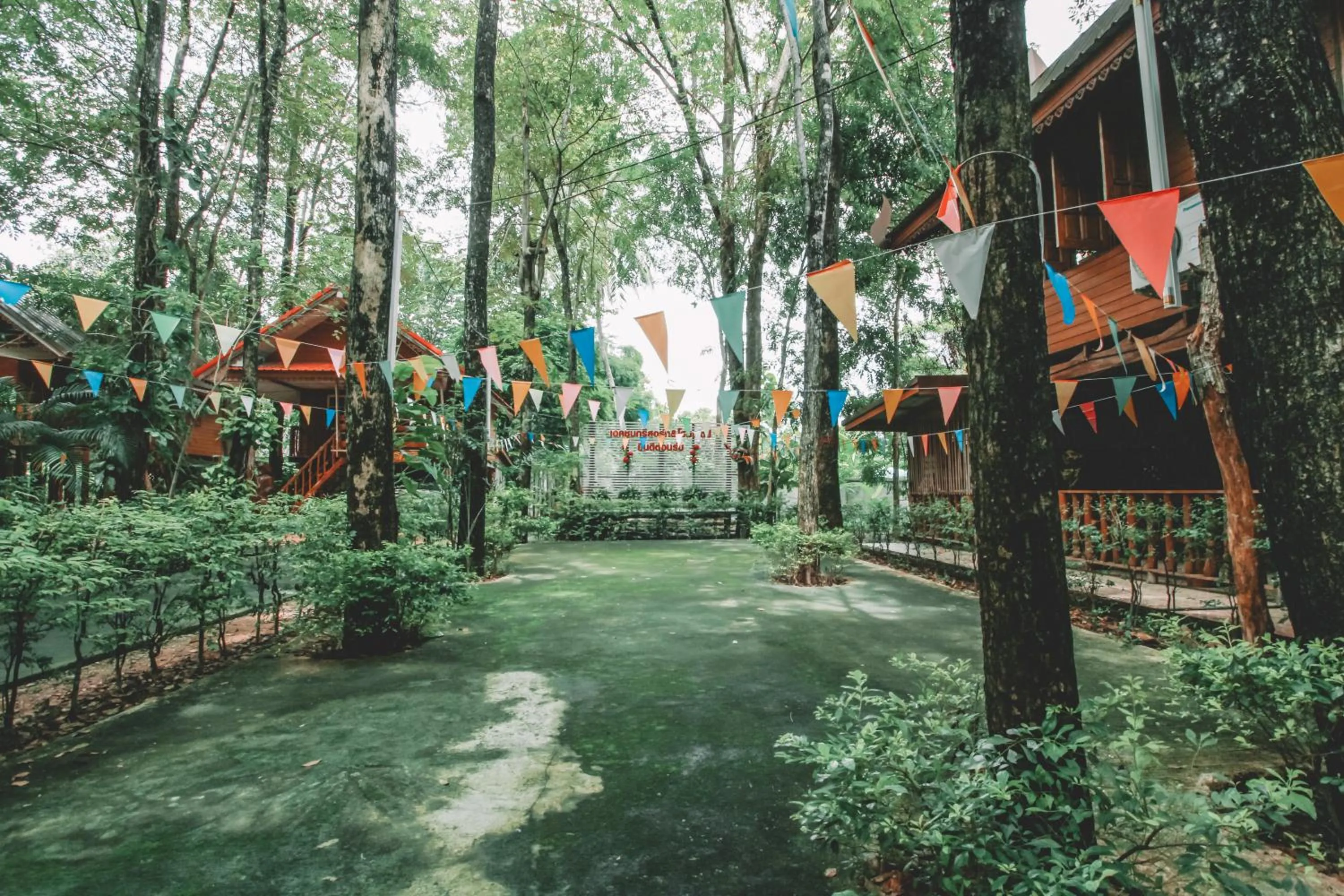 Property building in Akchanok Homestay