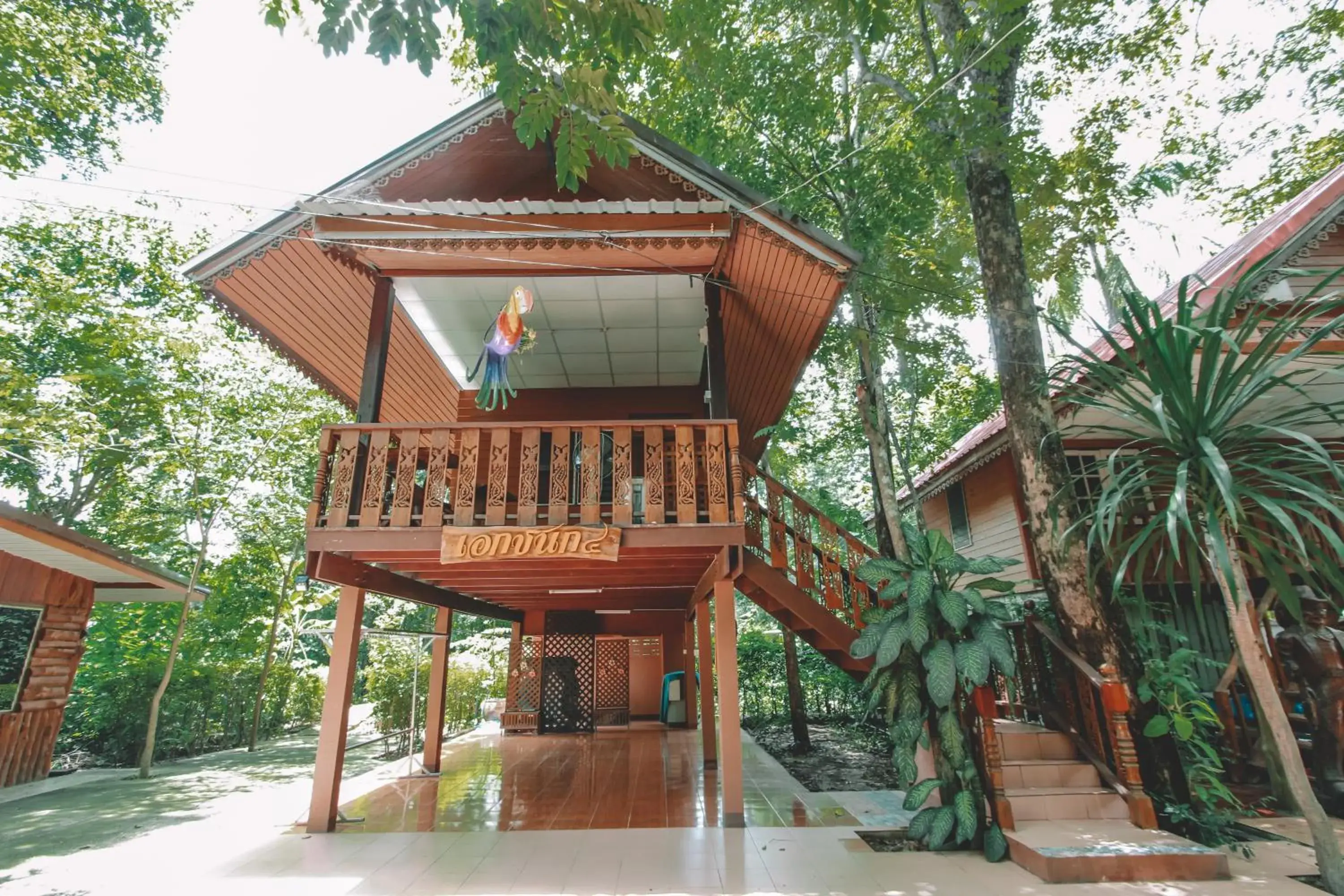 Deluxe Bungalow with Garden View in Akchanok Homestay Deluxe Bungalow with Garden View in Akchanok Homestay