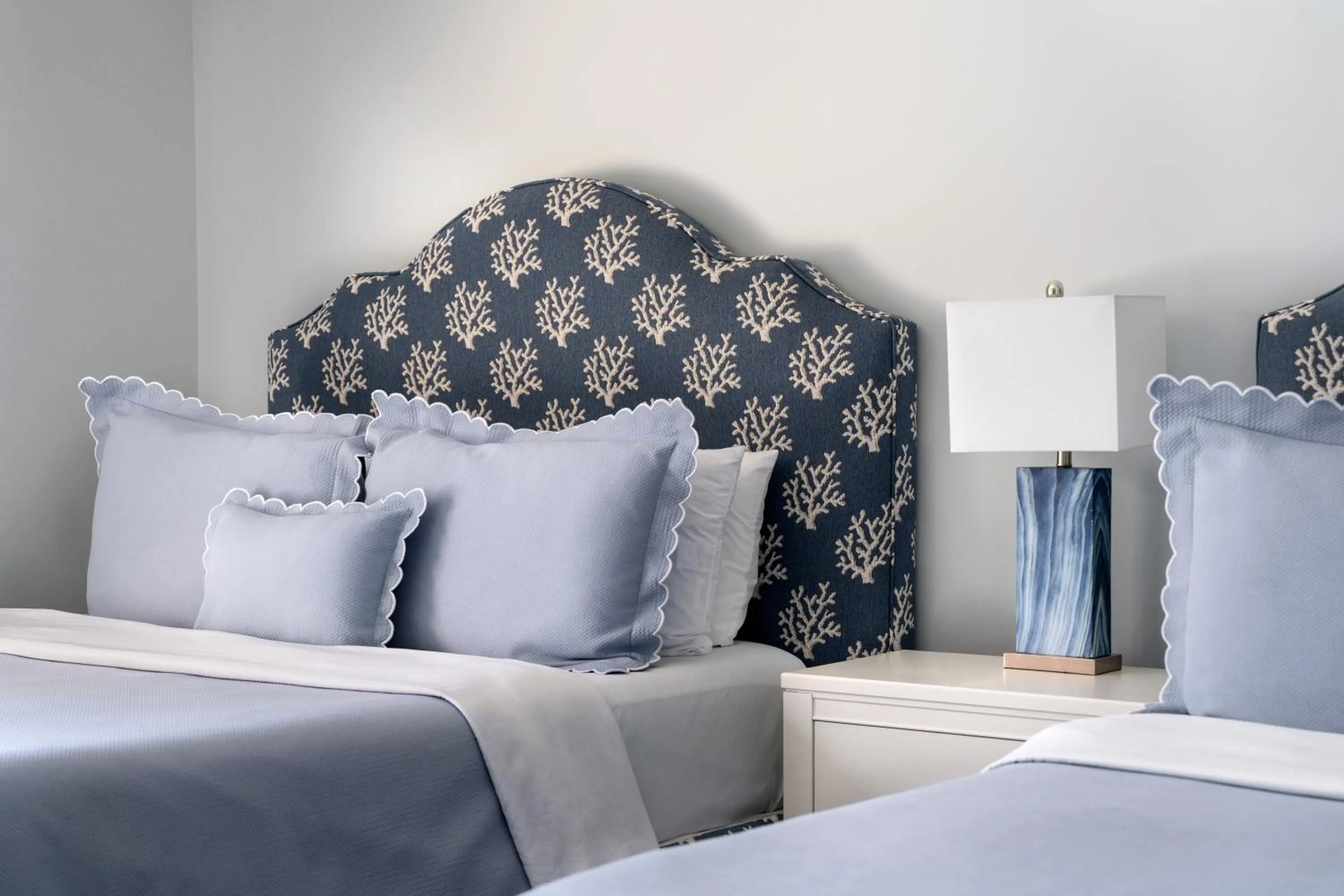 Bed in Southampton Inn