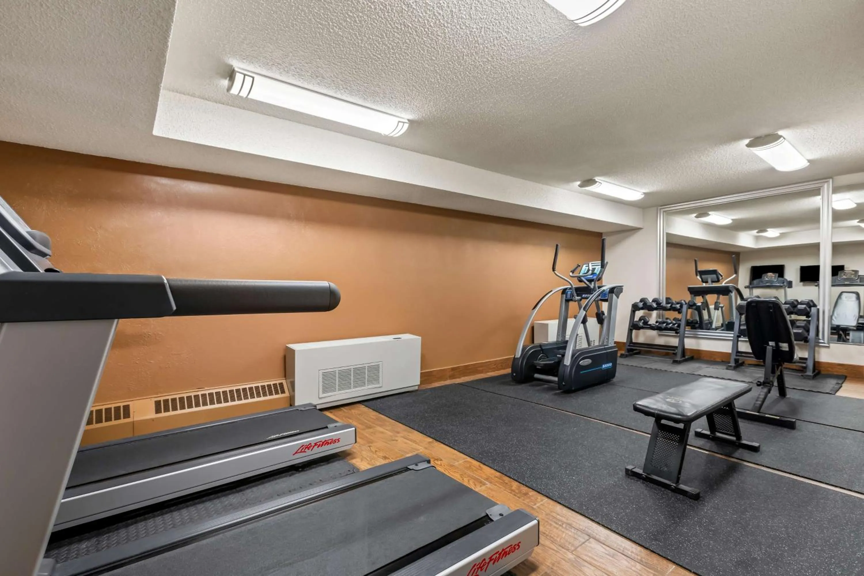 Fitness centre/facilities in Best Western Tower West Lodge