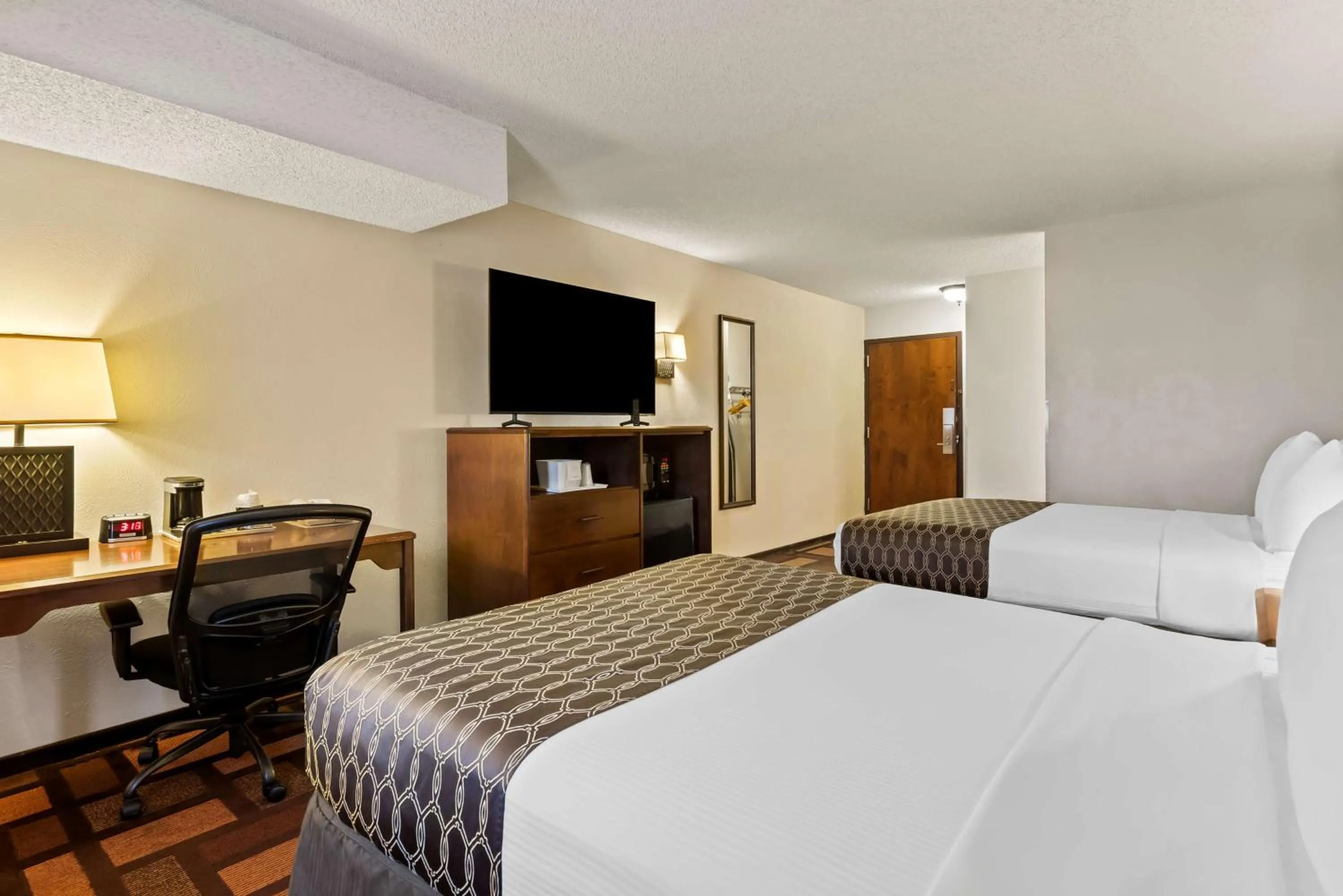 Bedroom, Bed in Best Western Tower West Lodge