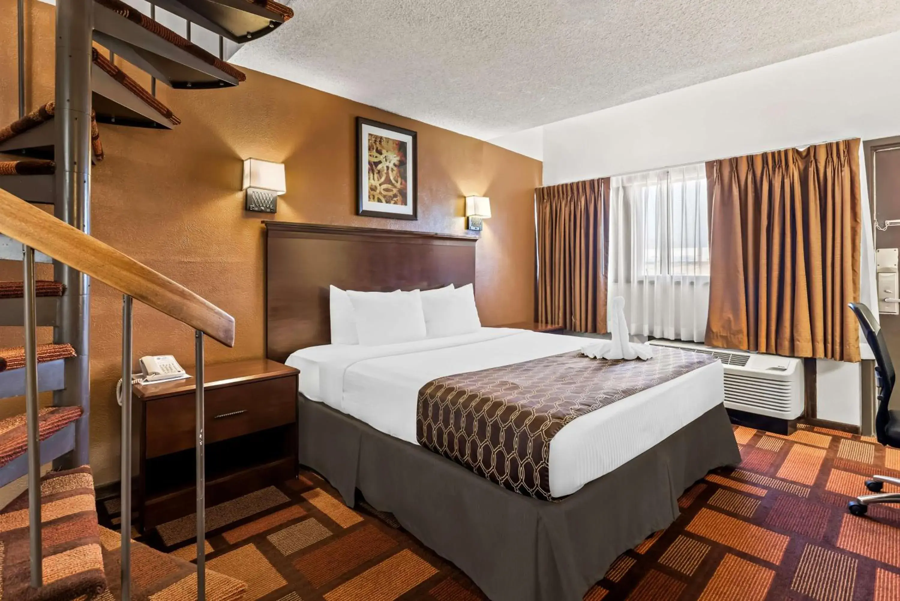 King Suite with Garden Tub in Best Western Tower West Lodge King Suite with Garden Tub in Best Western Tower West Lodge