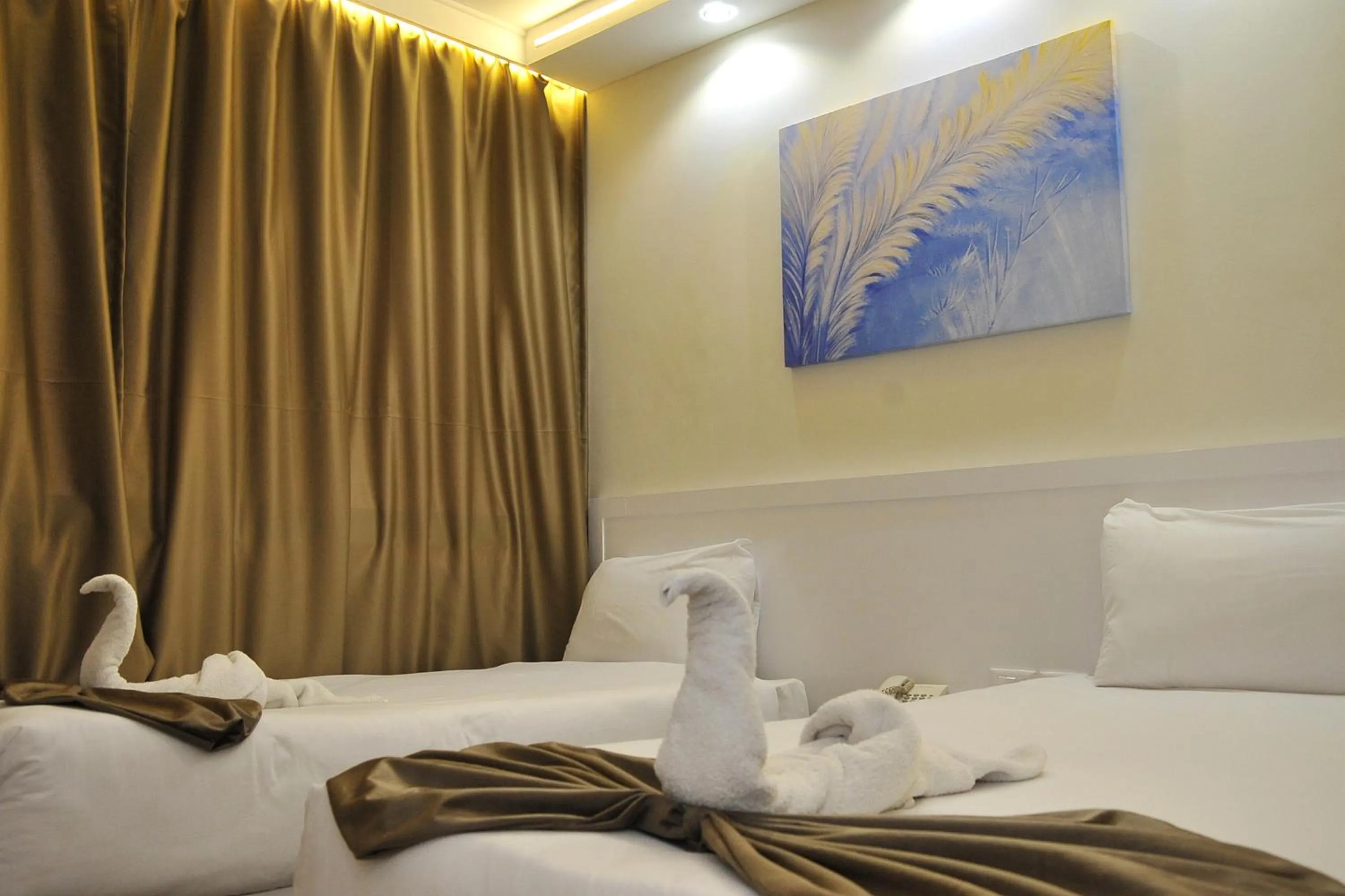 Bed in Salma Hotel Cairo