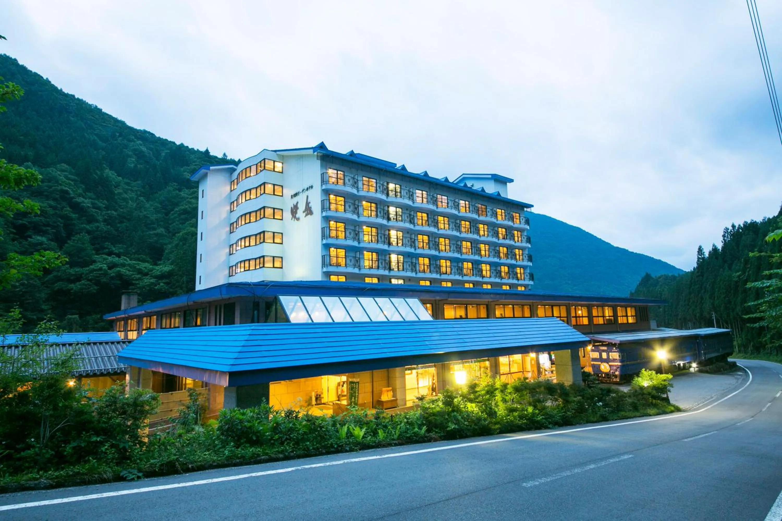 Facade/entrance in Okuhida Garden Hotel Yakedake