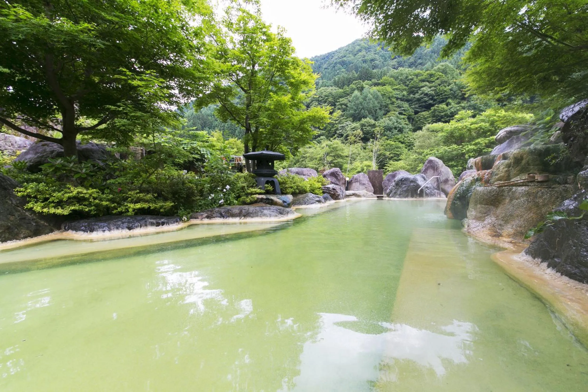 Open Air Bath in Okuhida Garden Hotel Yakedake