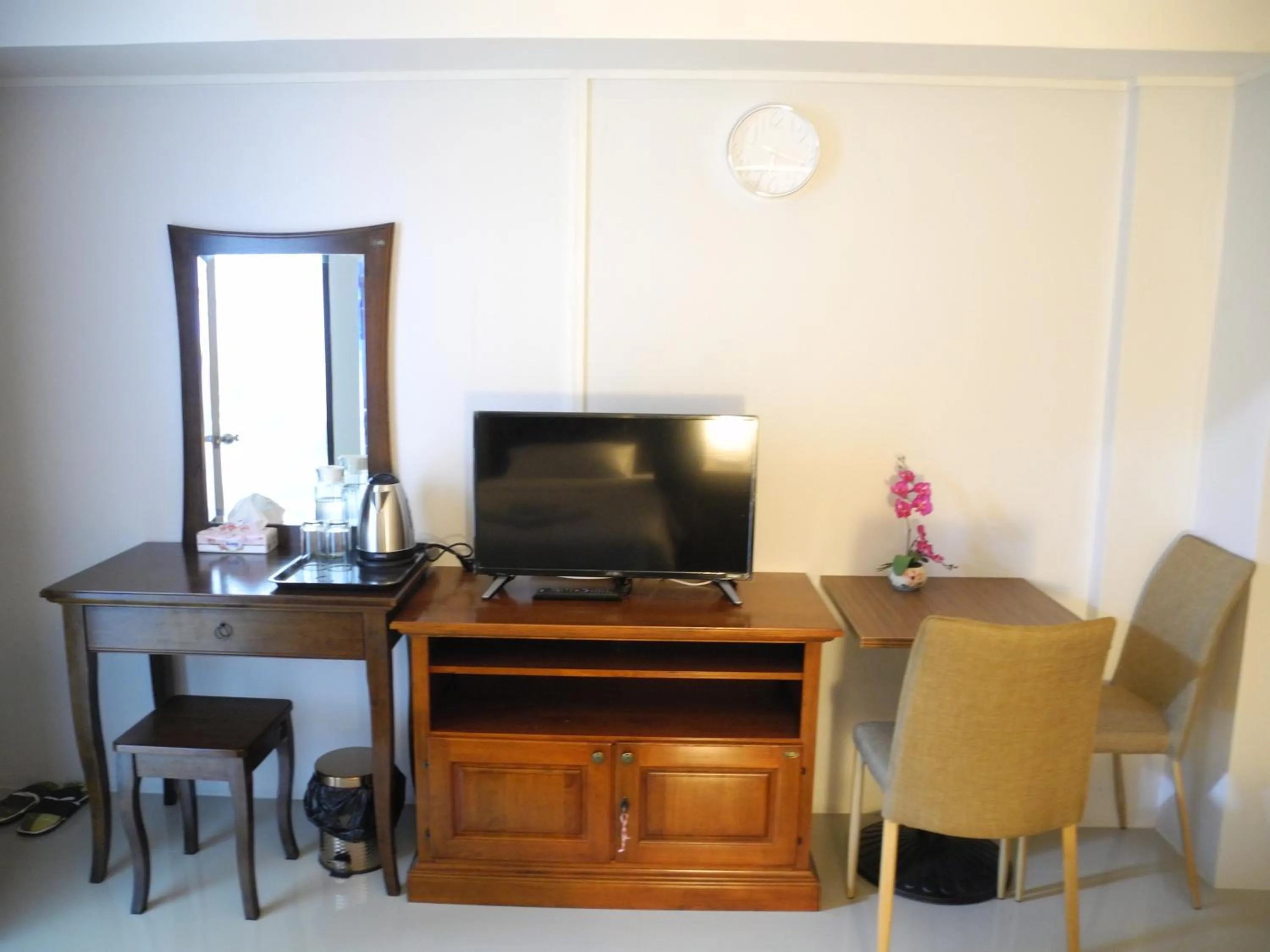 TV and multimedia in Bann Tawan Hostel Chiang Rai