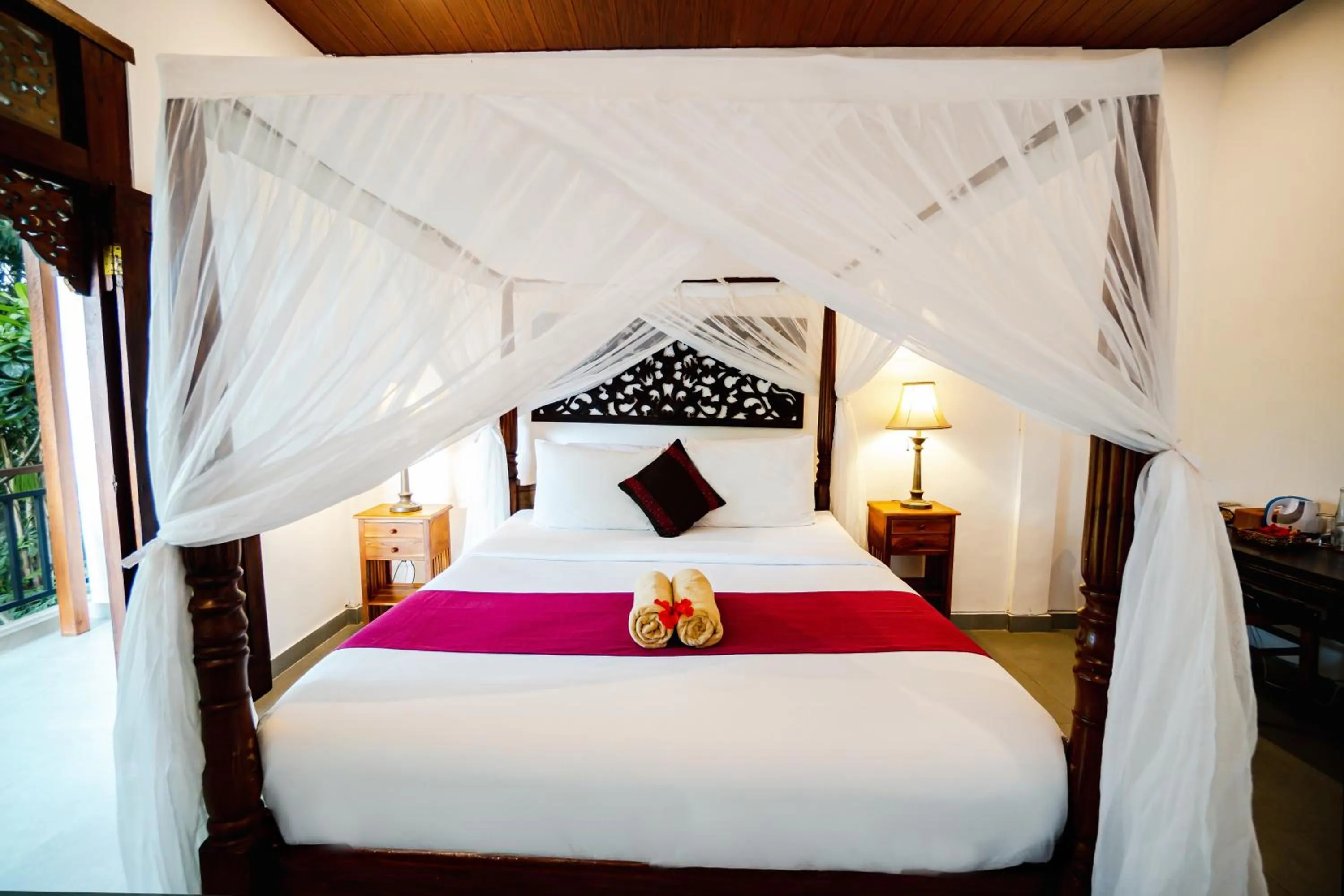 Bed in Gusde Tranquil Villas by EPS