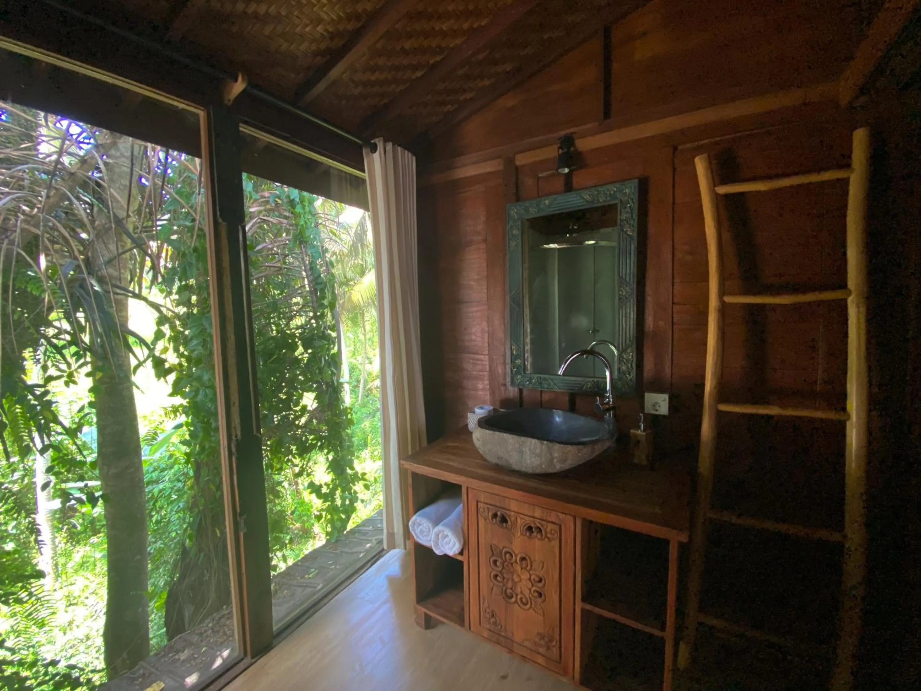 Bathroom in Gusde Tranquil Villas by EPS