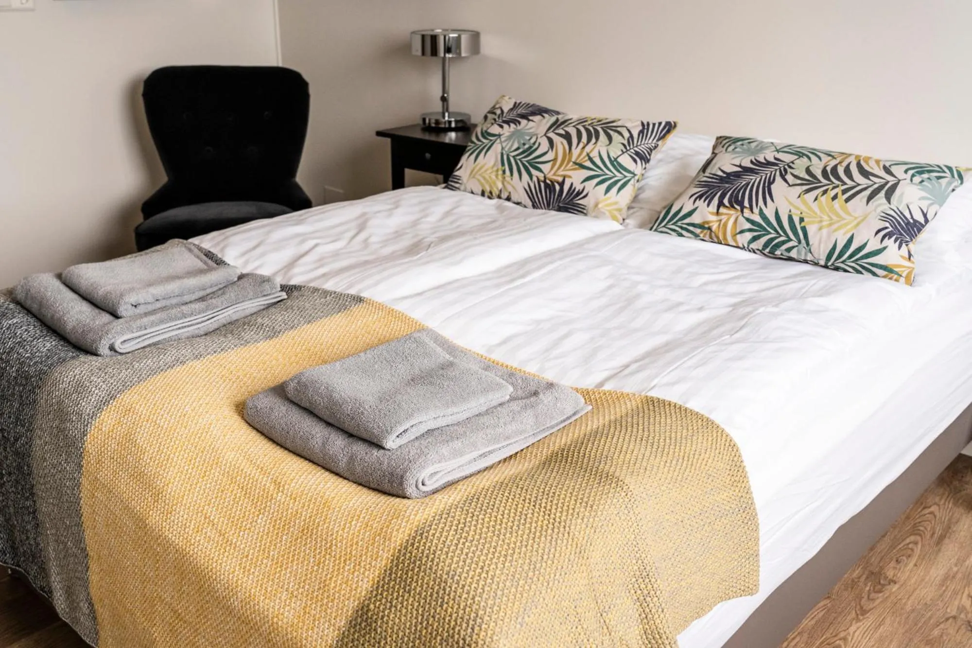 Bedroom, Bed in Black Beach Guesthouse