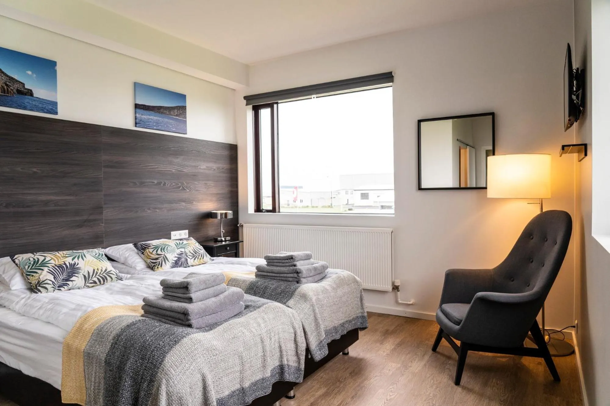 Bedroom, Bed in Black Beach Guesthouse